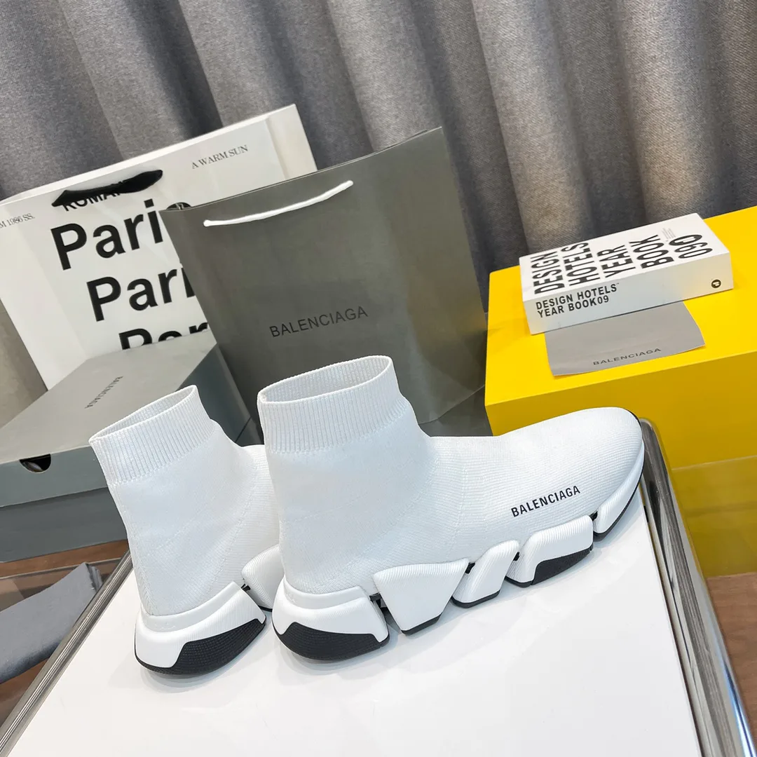Кроссовки Женские Balenciaga 17955650