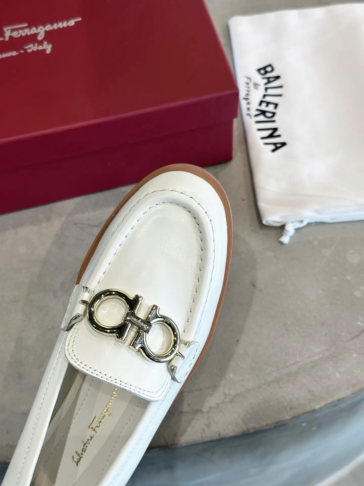 Лоферы И Мокасины Женские Salvatore Ferragamo 19448300