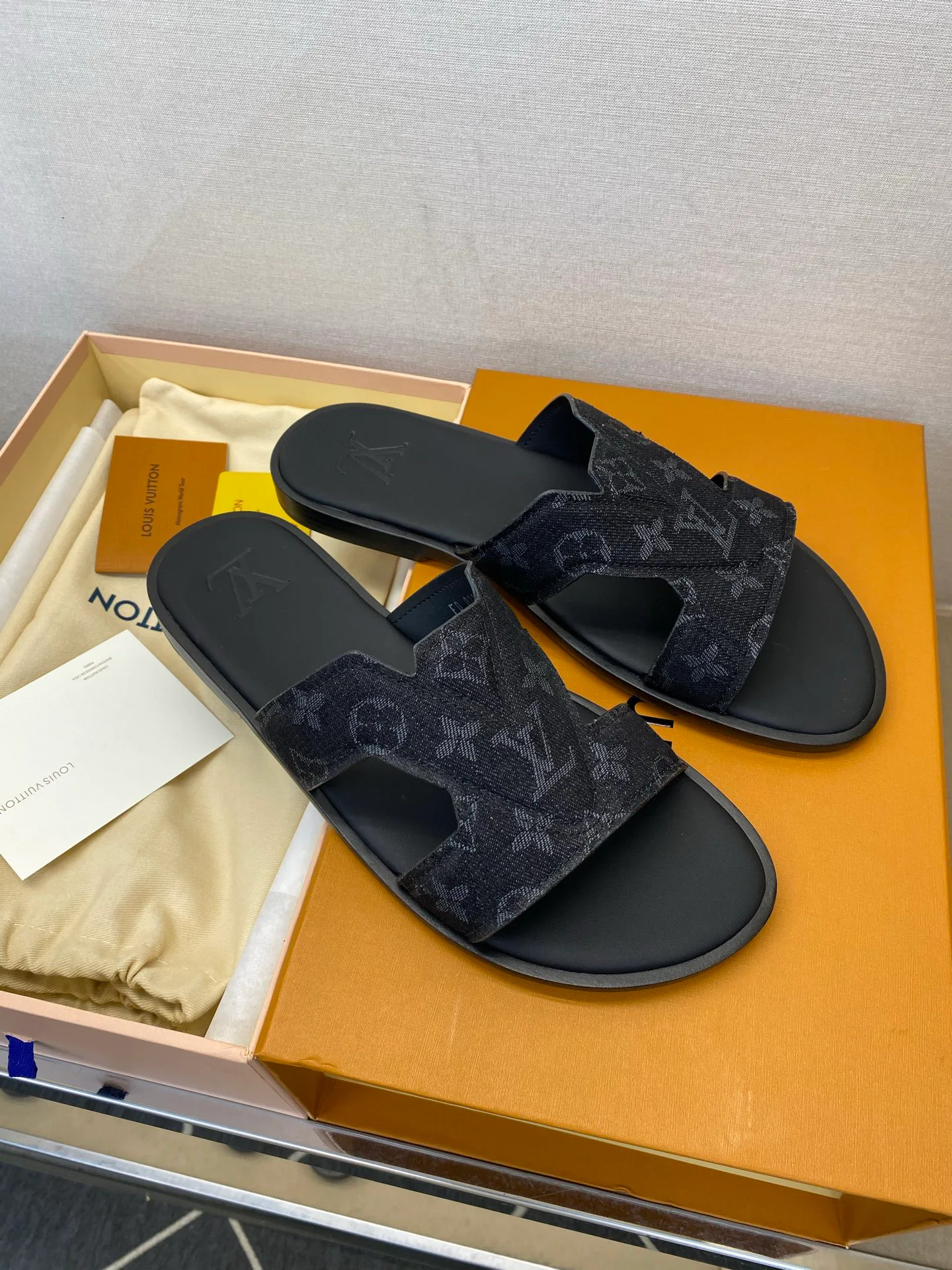 Сандалии Мужские Louis Vuitton 12809850