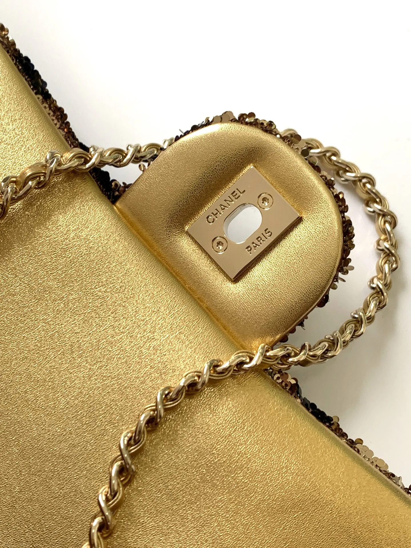 Сумки На Ремне Женские Chanel 242624