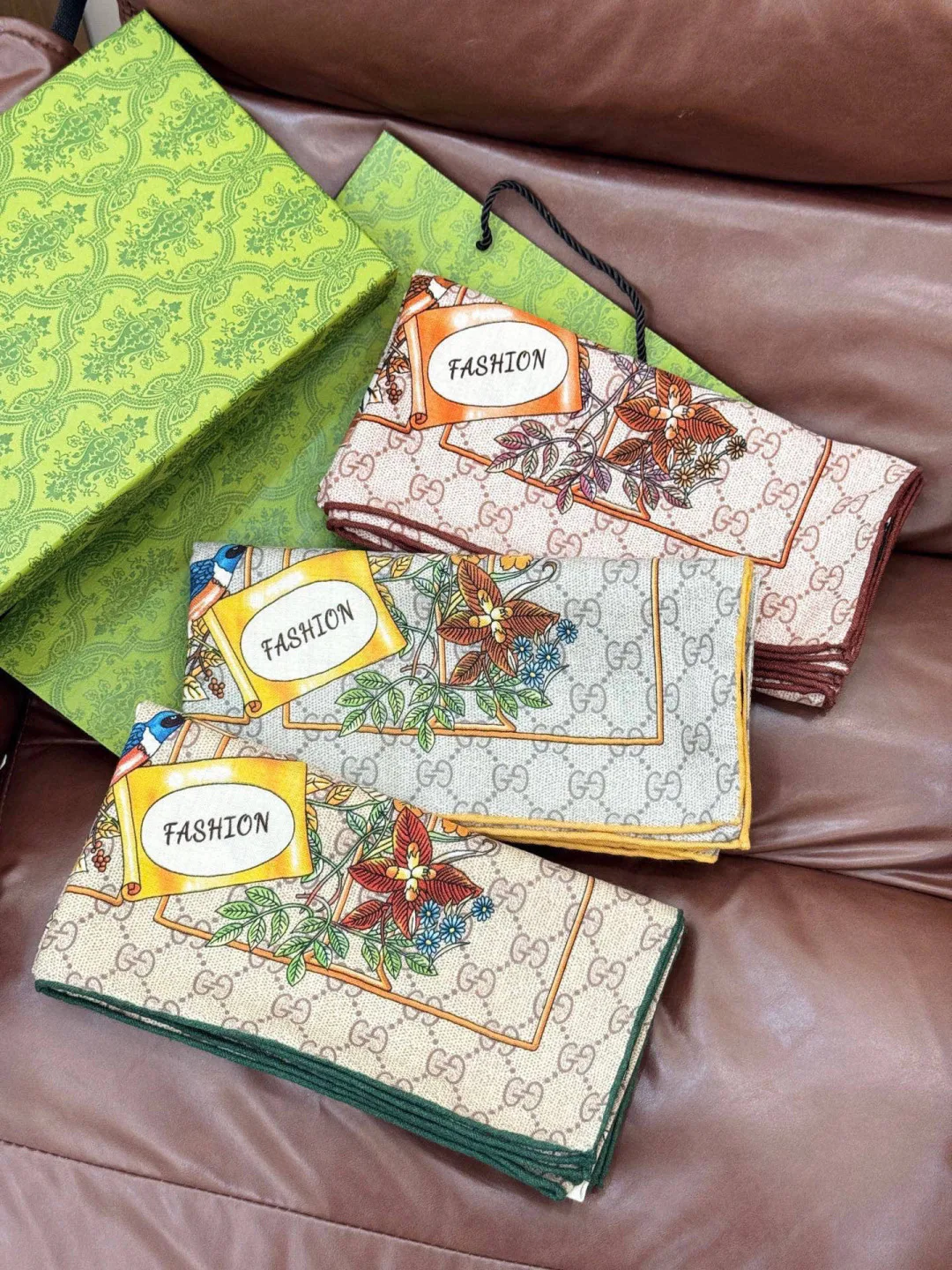 Платки Gucci 1338111
