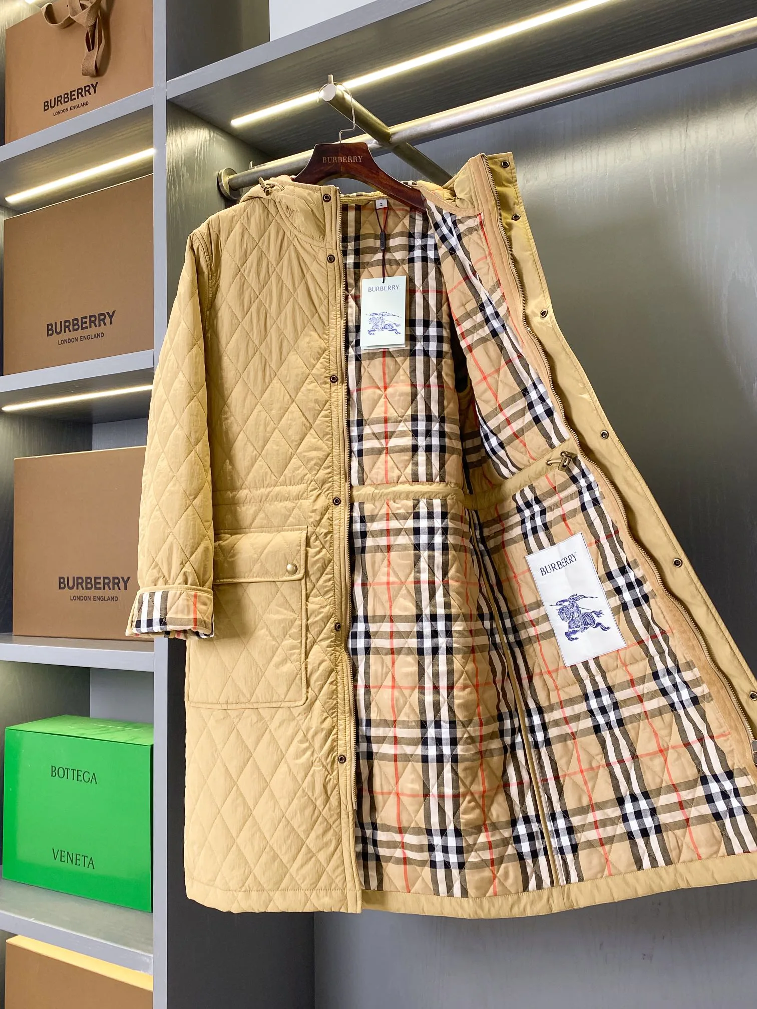 Куртки И Пуховики Женские Burberry 18206353