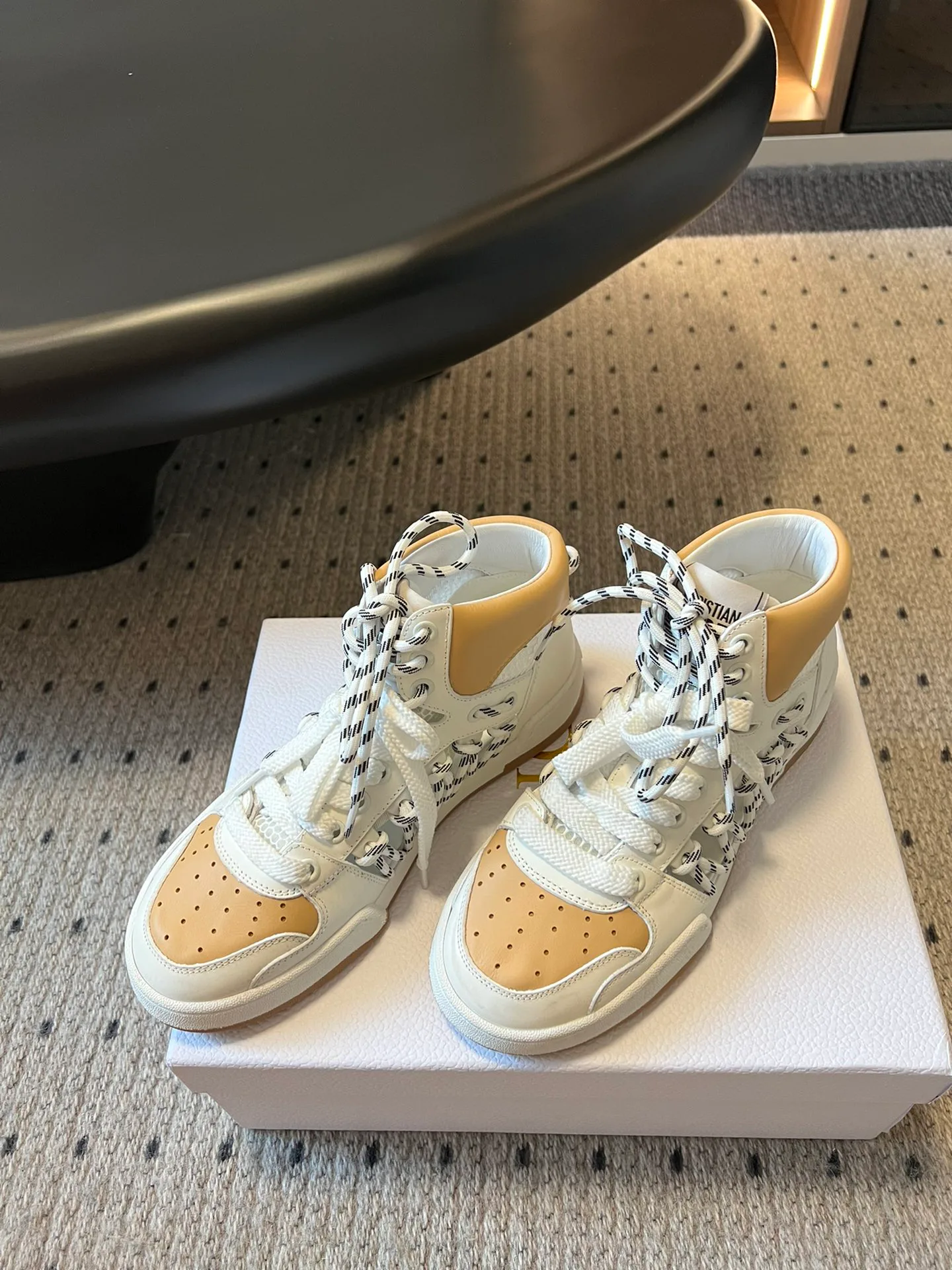 Кроссовки Женские Christian Dior 35617