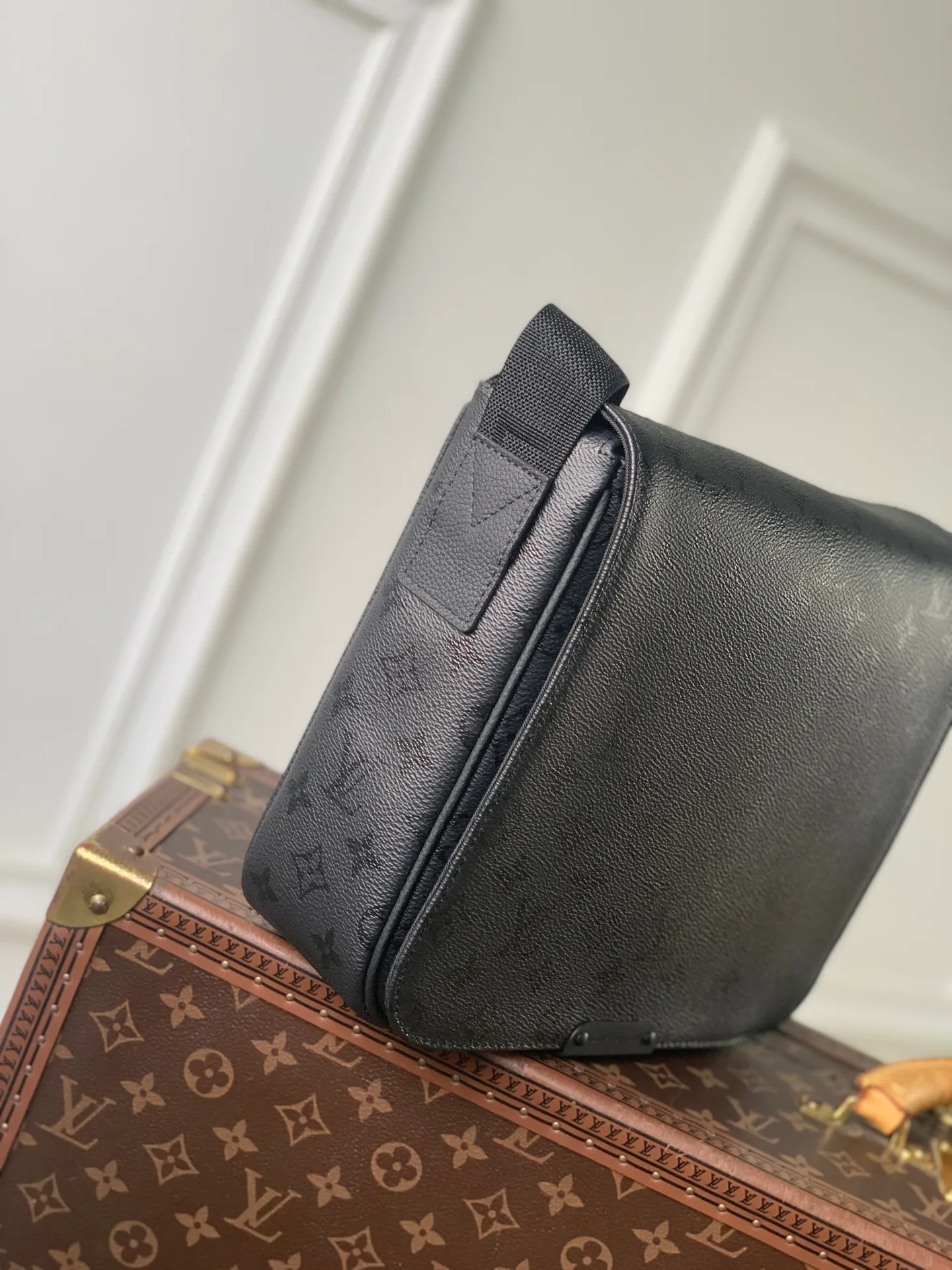 Сумки На Ремне Женские Louis Vuitton 18147470