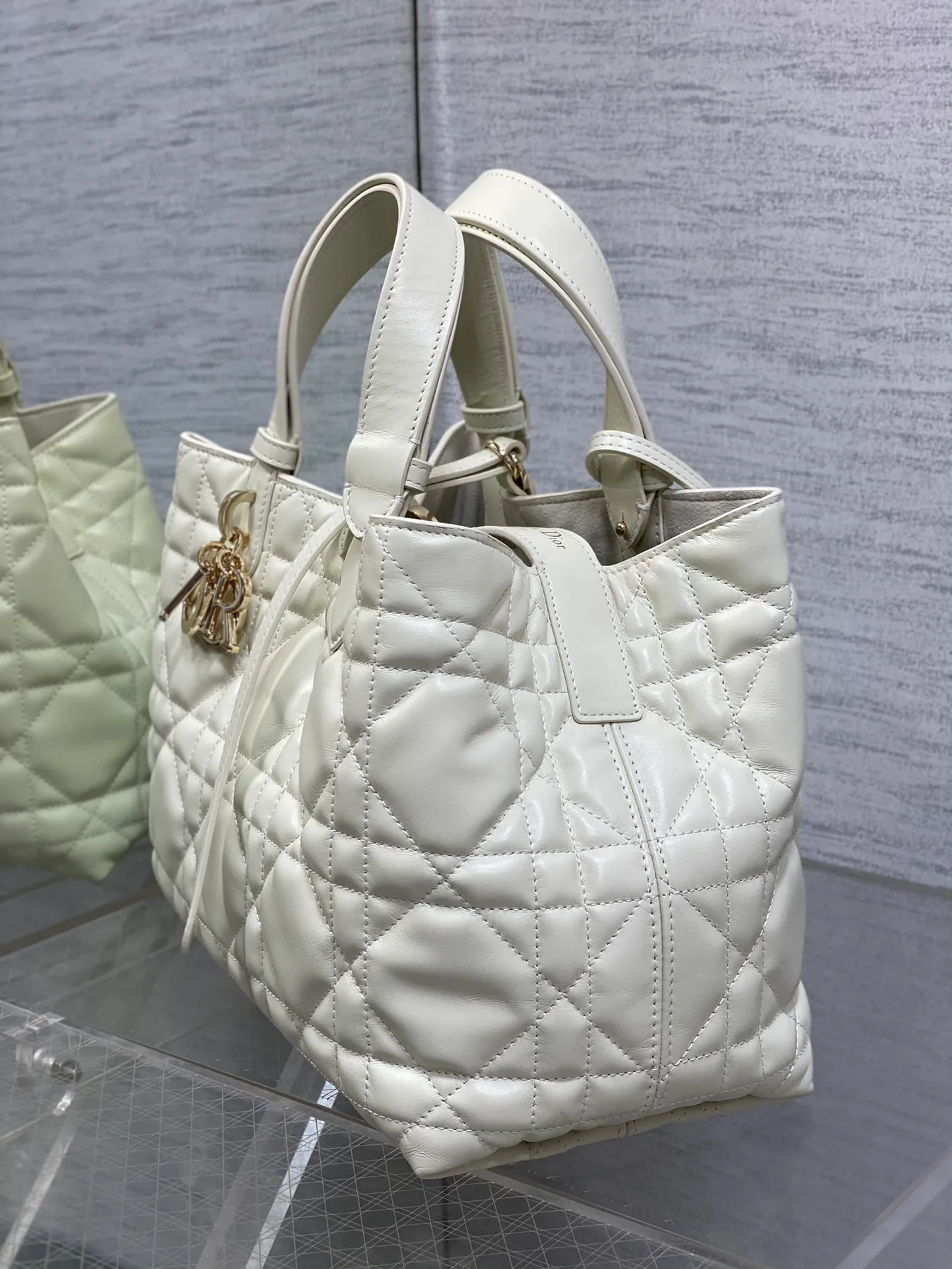 Классические Сумки Женские Christian Dior 11562703