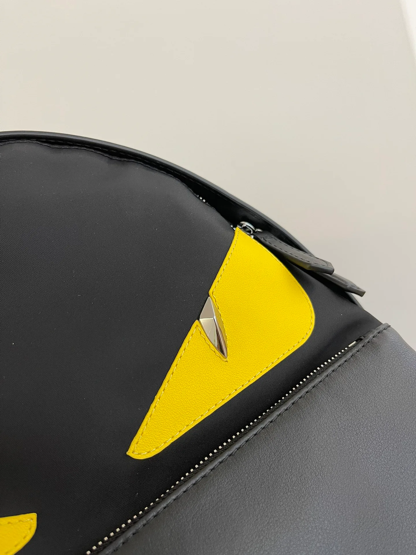 Рюкзаки Женские Fendi 293007