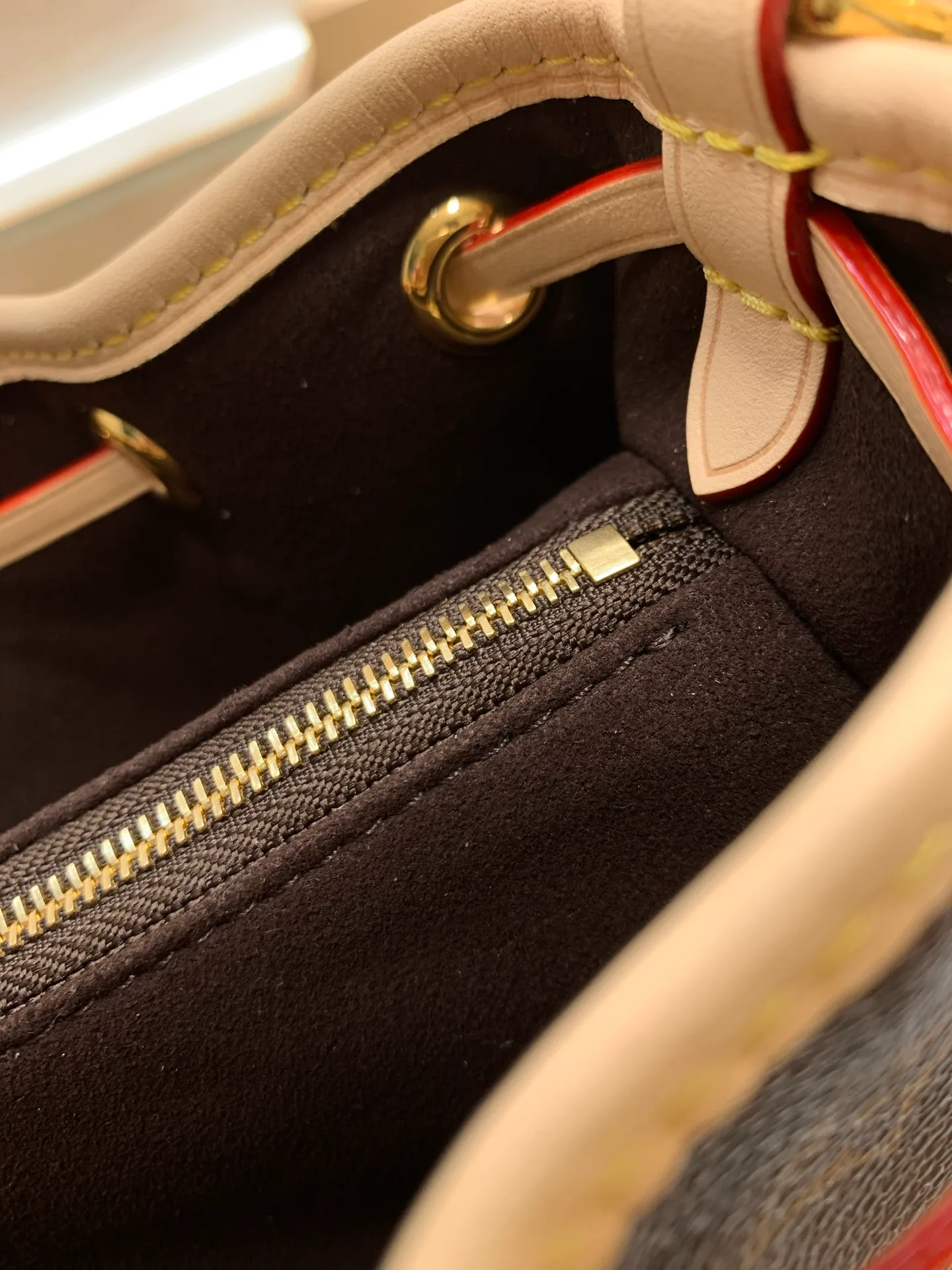 Классические Сумки Женские Louis Vuitton 17303176