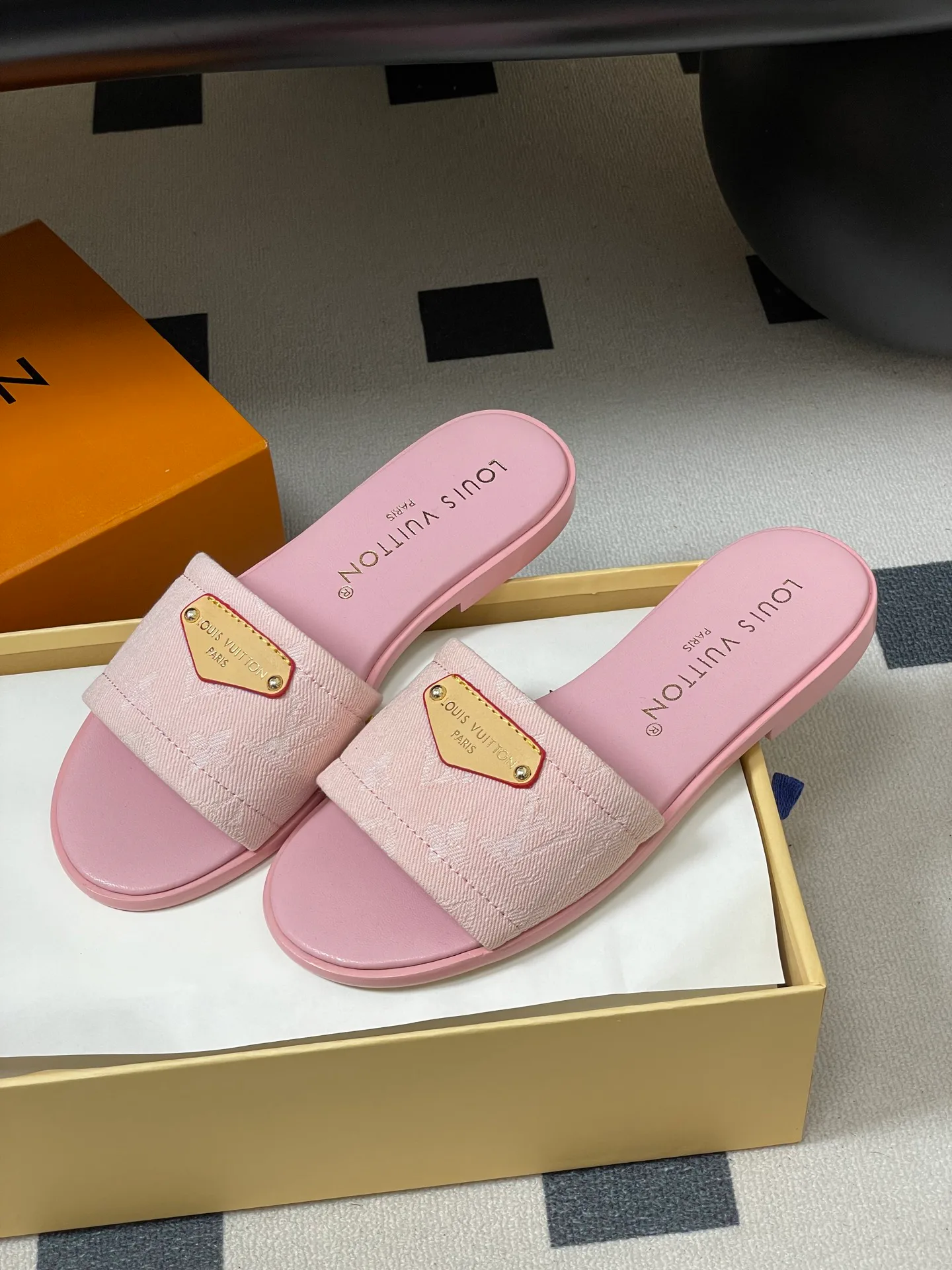 Сандалии Женские Louis Vuitton 3361693