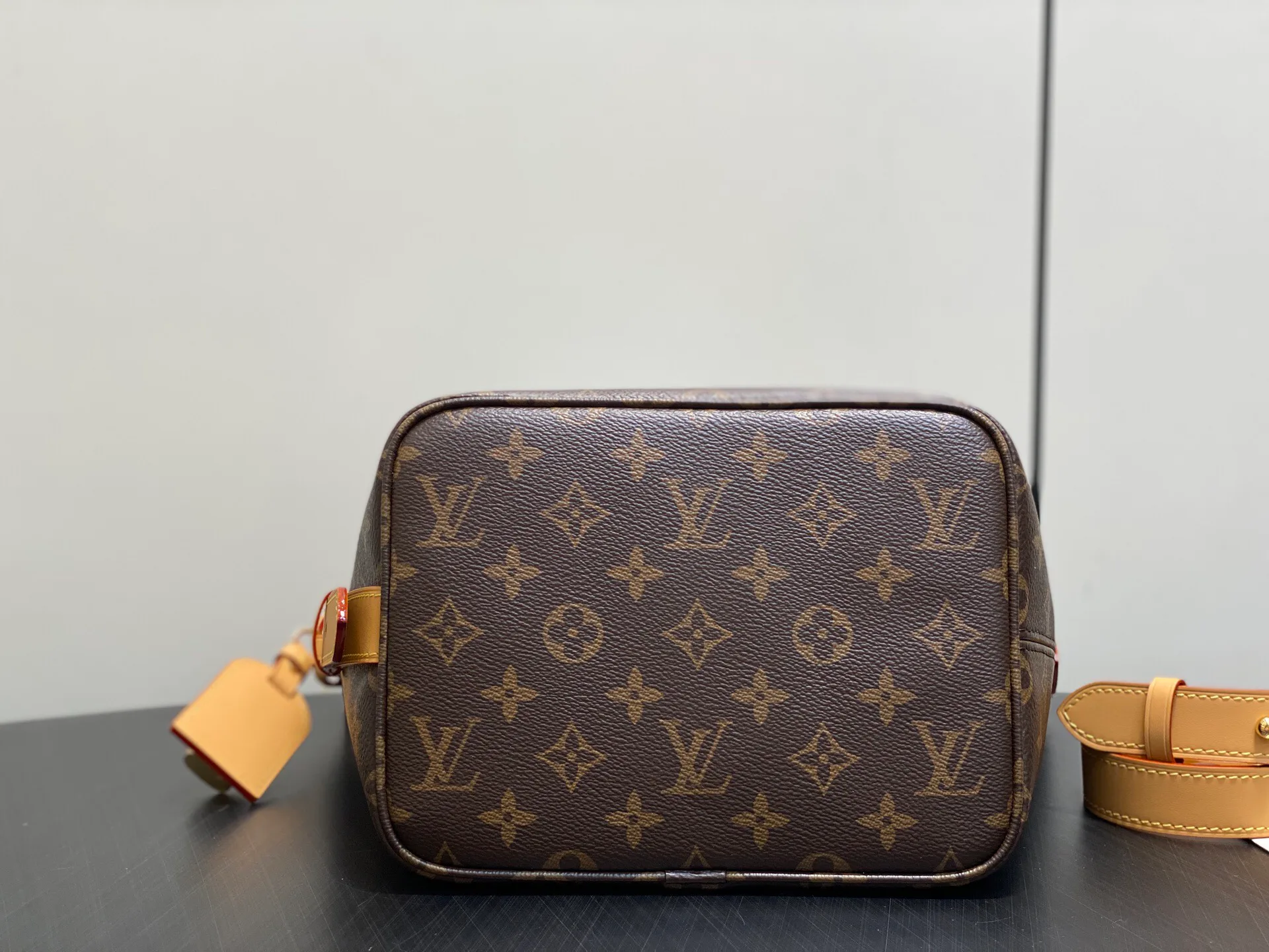 Классические Сумки Женские Louis Vuitton 17499417