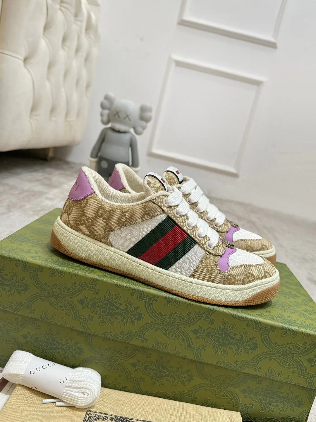 Кроссовки Женские Gucci 944963
