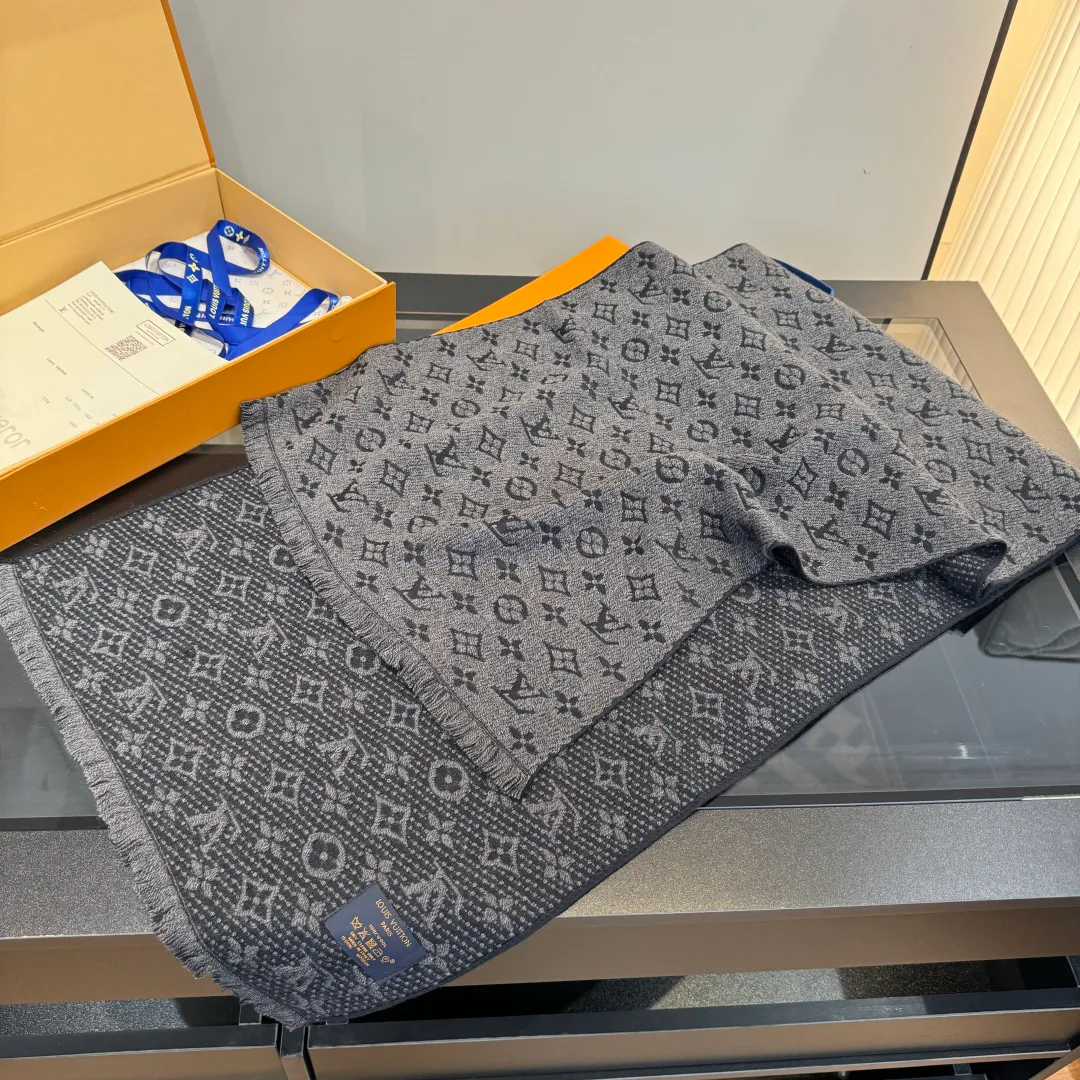 Шарфы Louis Vuitton 1303446
