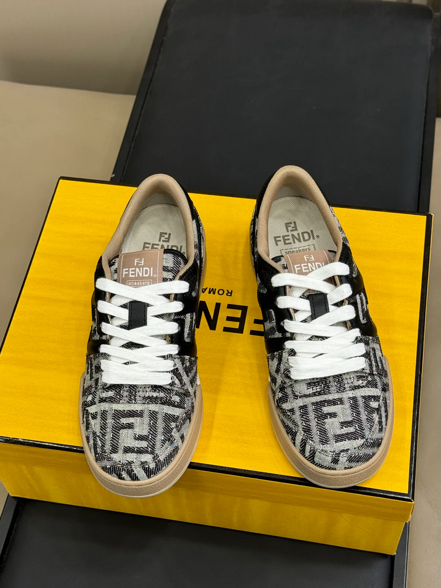 Кроссовки Мужские Fendi 12953173