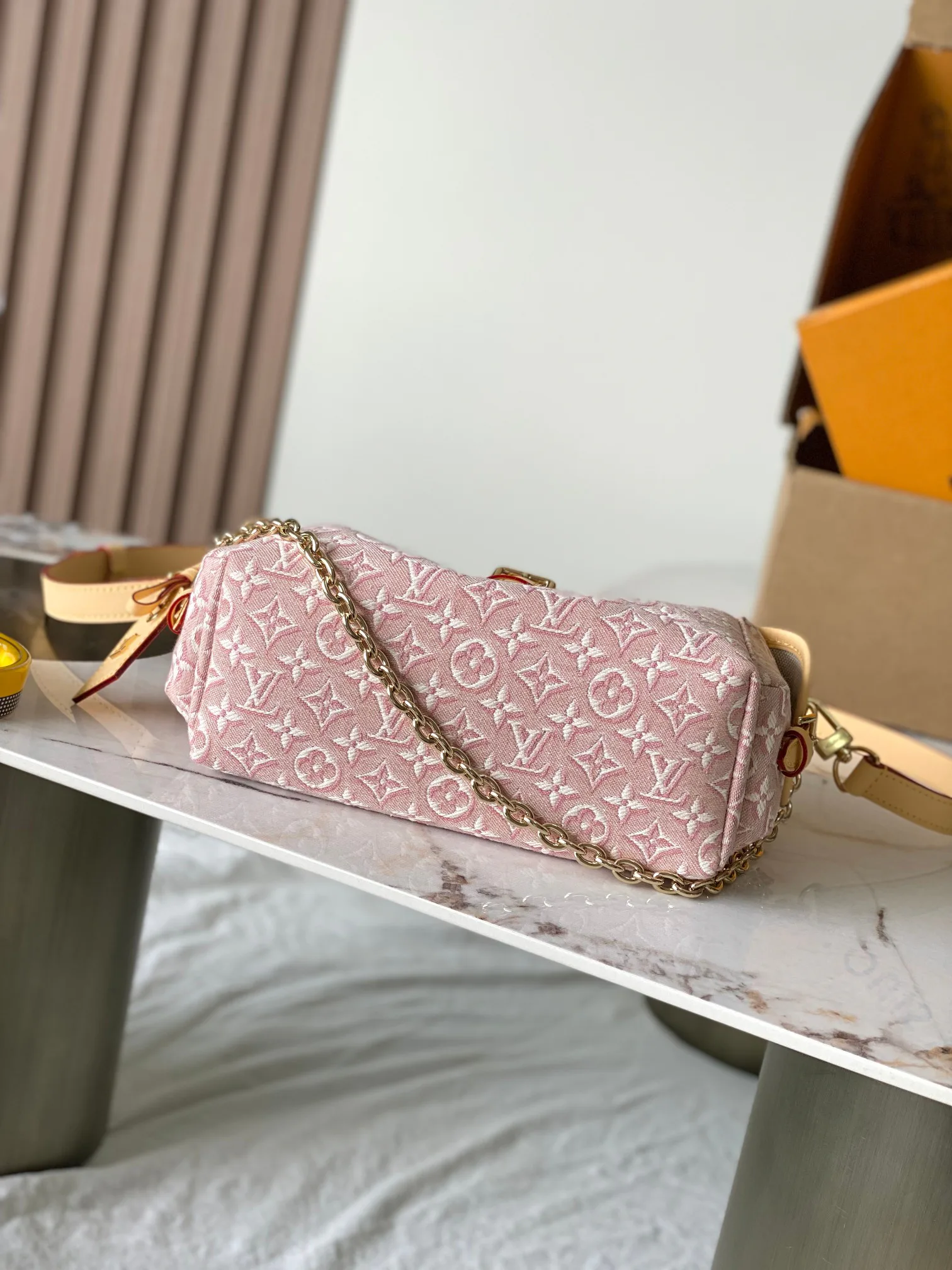Классические Сумки Женские Louis Vuitton 17385922