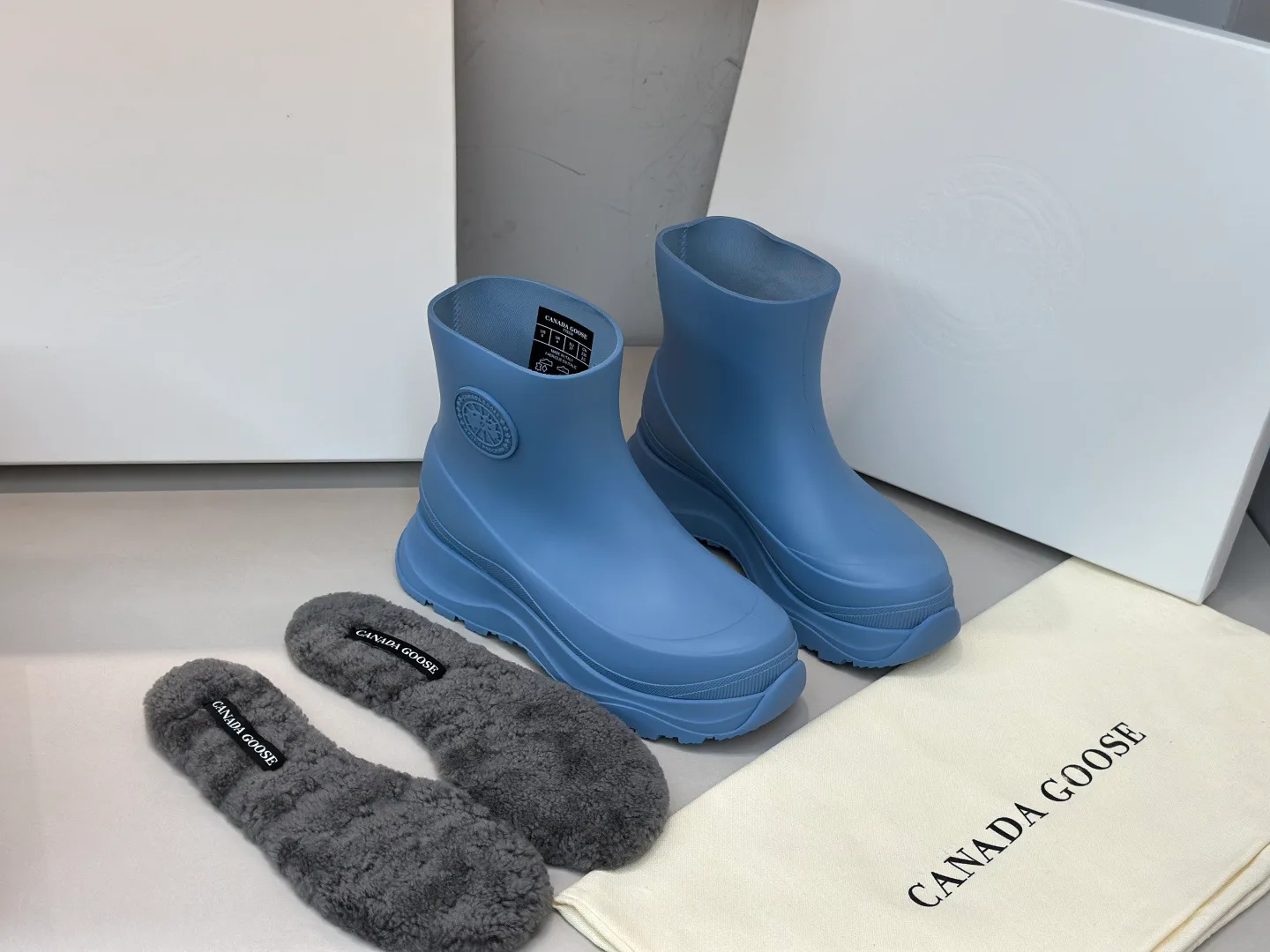 Сапоги Женские Canada Goose 11204356