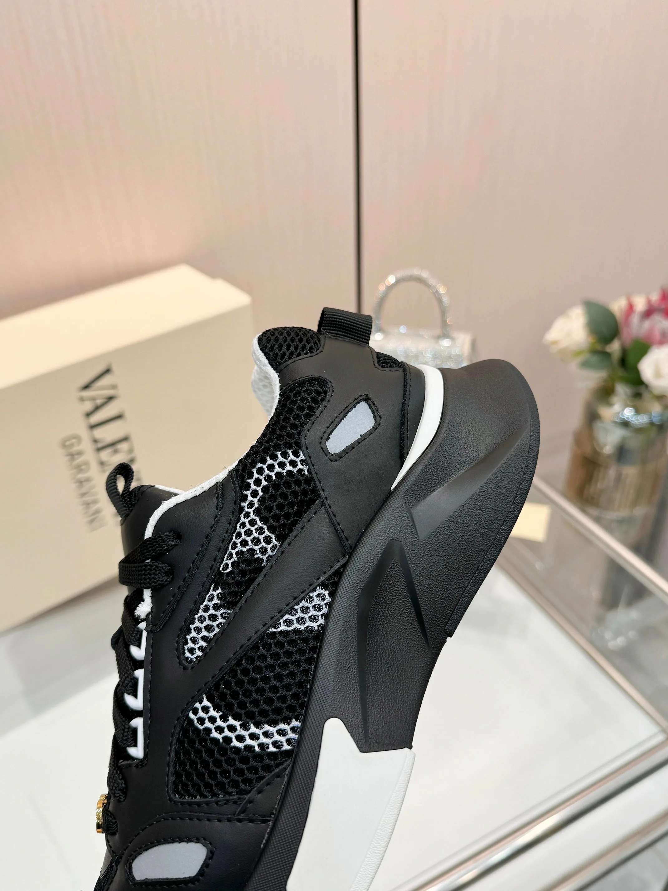 Кроссовки Мужские Valentino 17037991