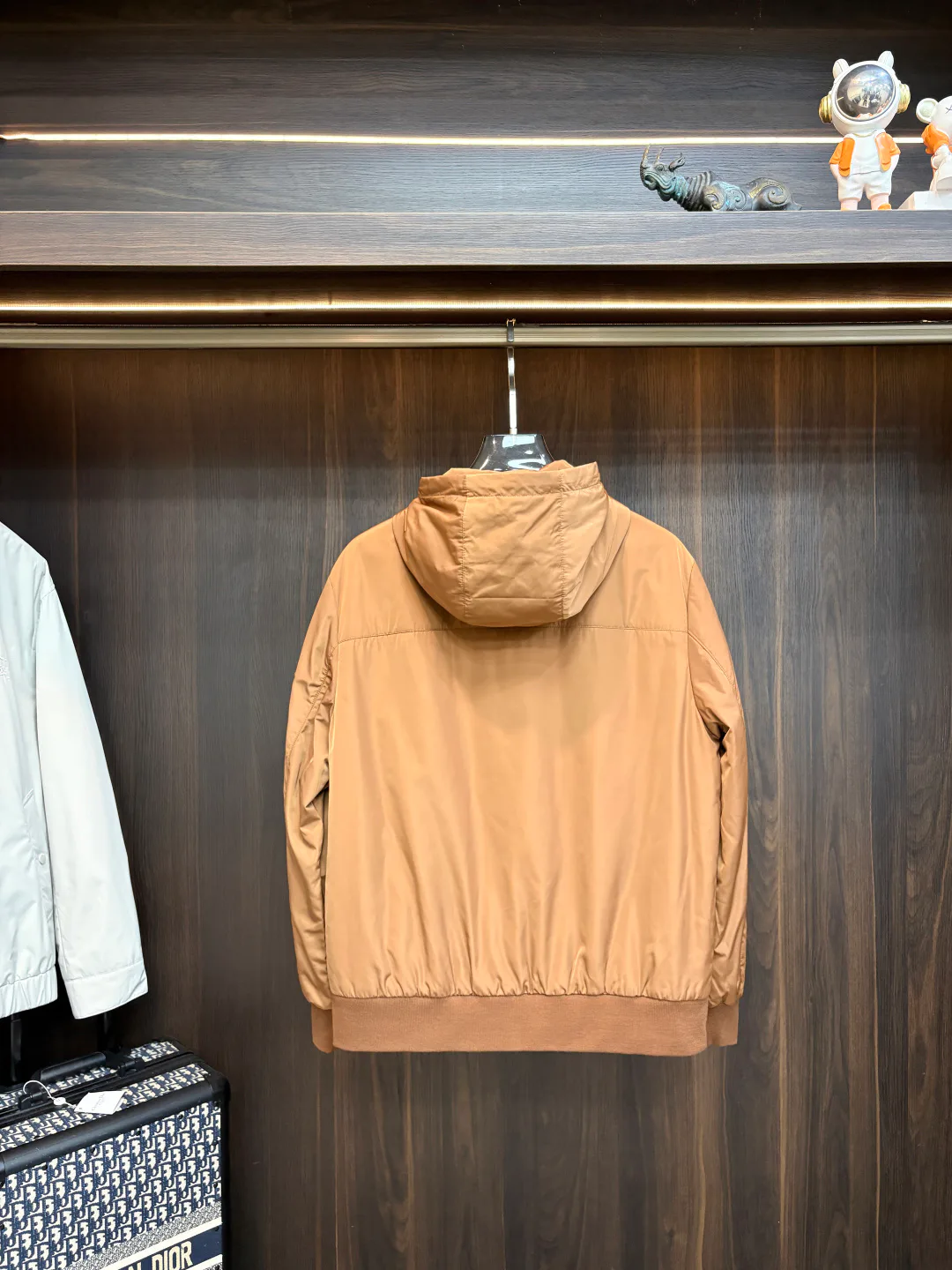 Куртки И Пуховики Женские Moncler 18157276