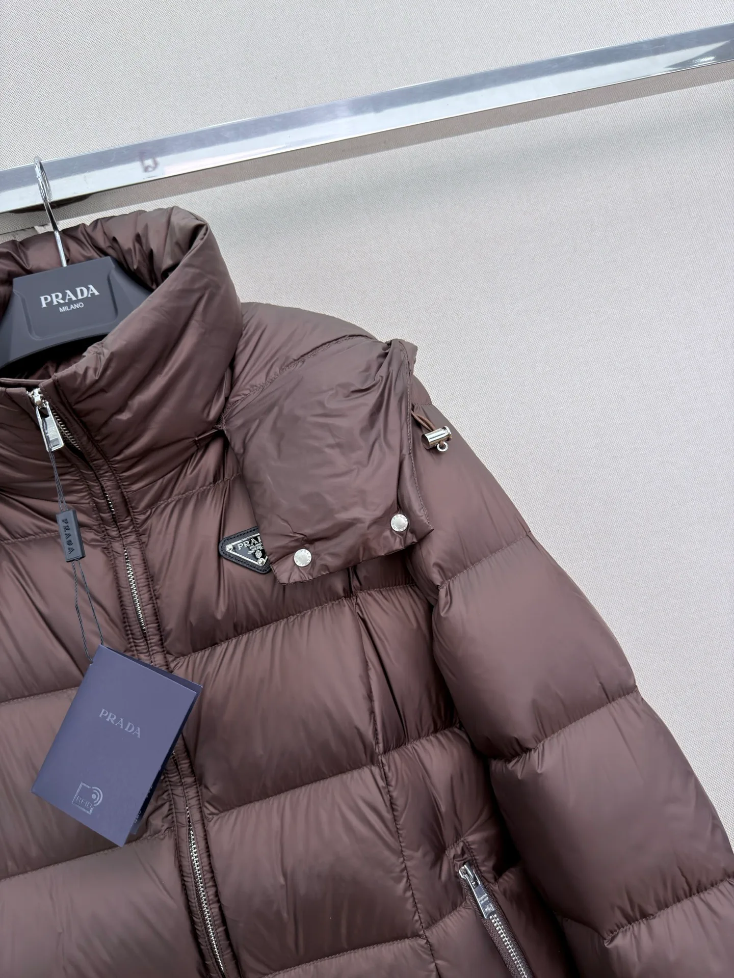 Куртки И Пуховики Женские Prada 19182922