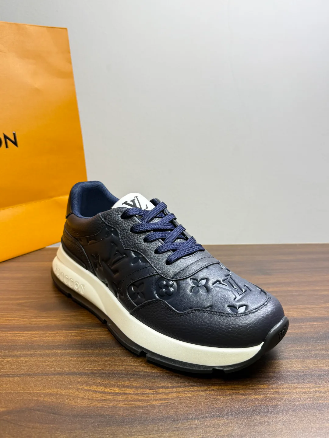 Кроссовки Мужские Louis Vuitton 20114688