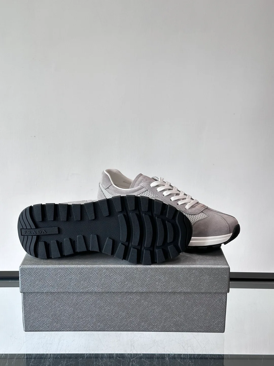 Кроссовки Мужские Prada 758559