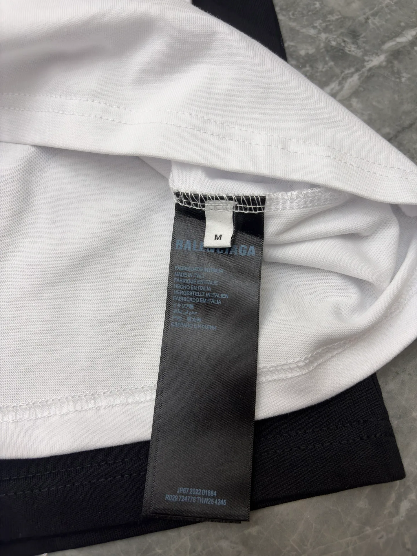 Футболки Женские Balenciaga 11424395