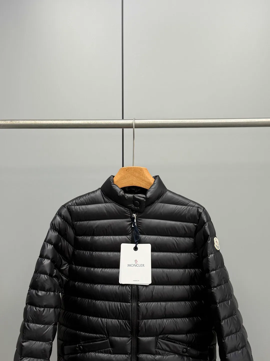 Куртки И Пуховики Женские Moncler 18535037