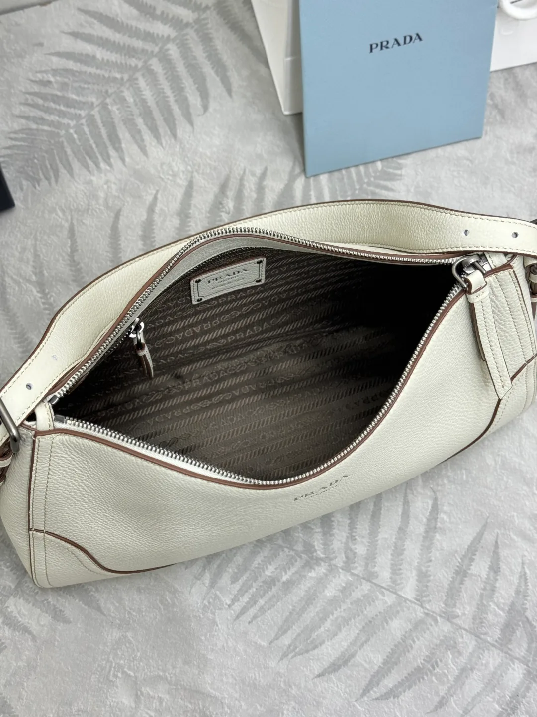 Сумки На Ремне Женские Prada 617100