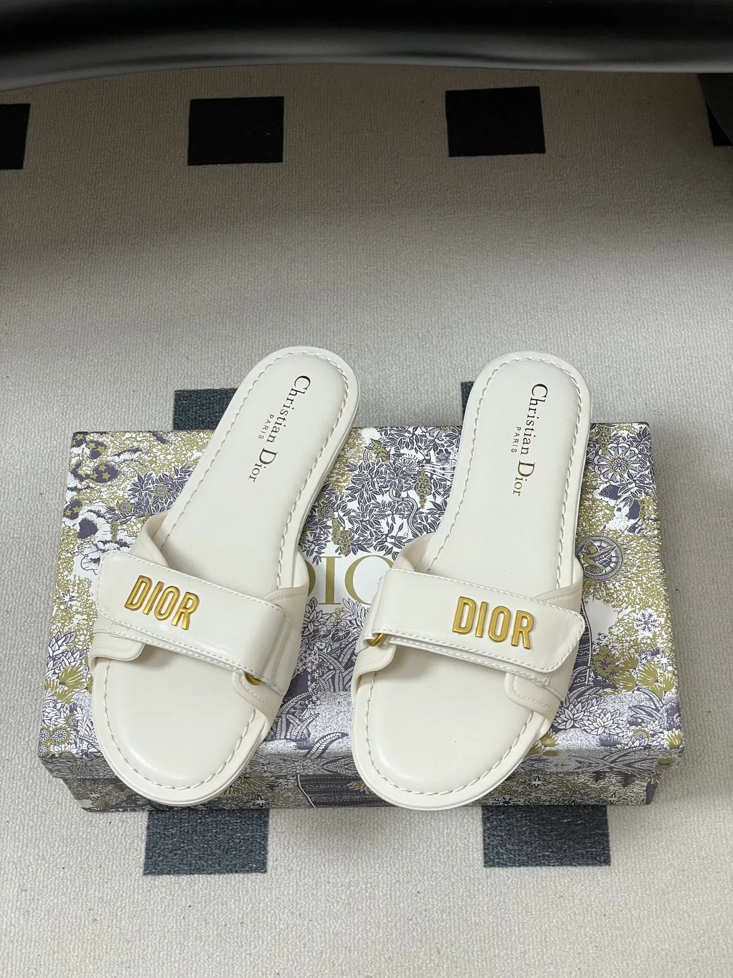 Шлепанцы Женские Christian Dior 1677122