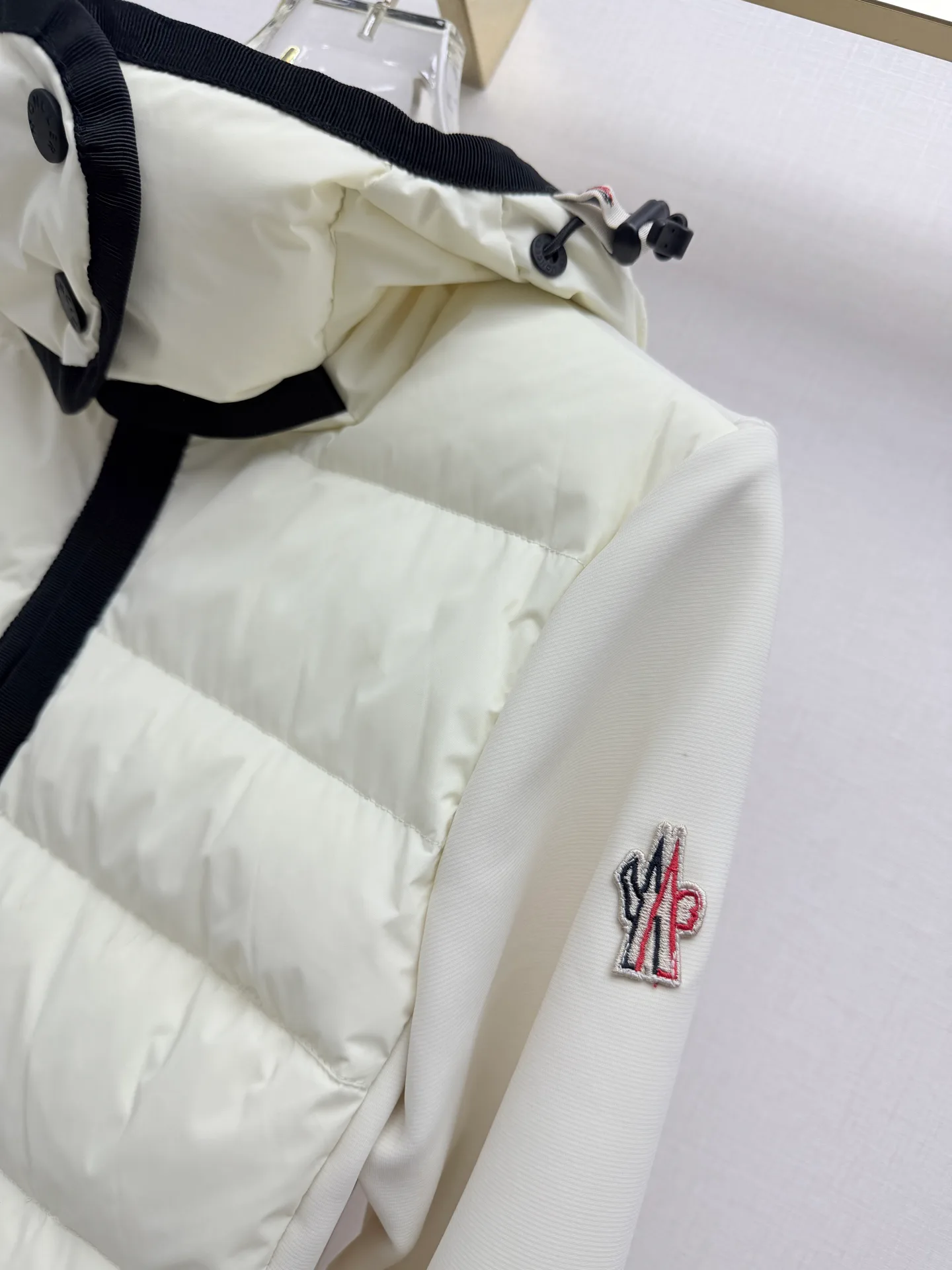 Куртки И Пуховики Женские Moncler 18435808