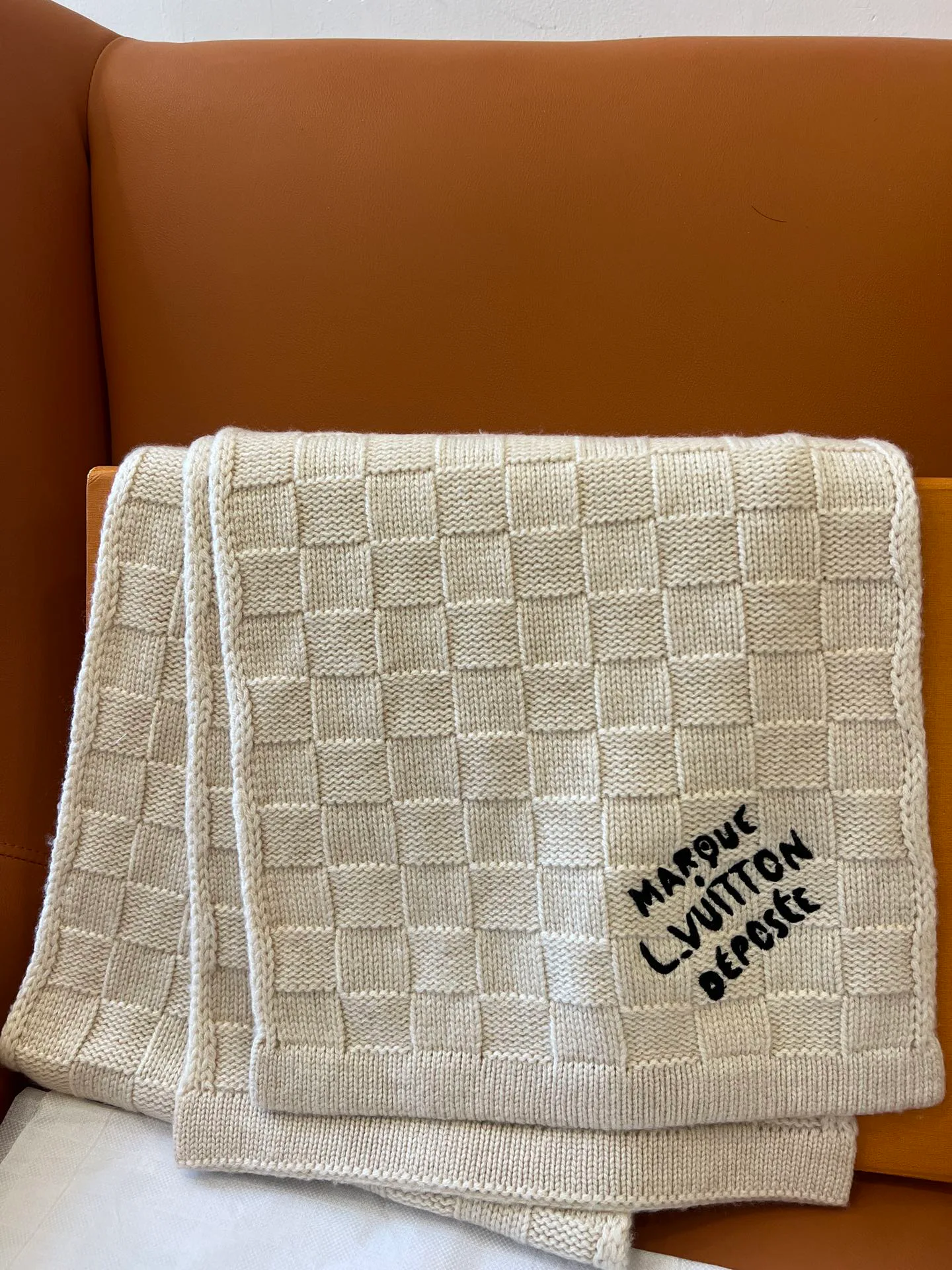 Шарфы Louis Vuitton 1640