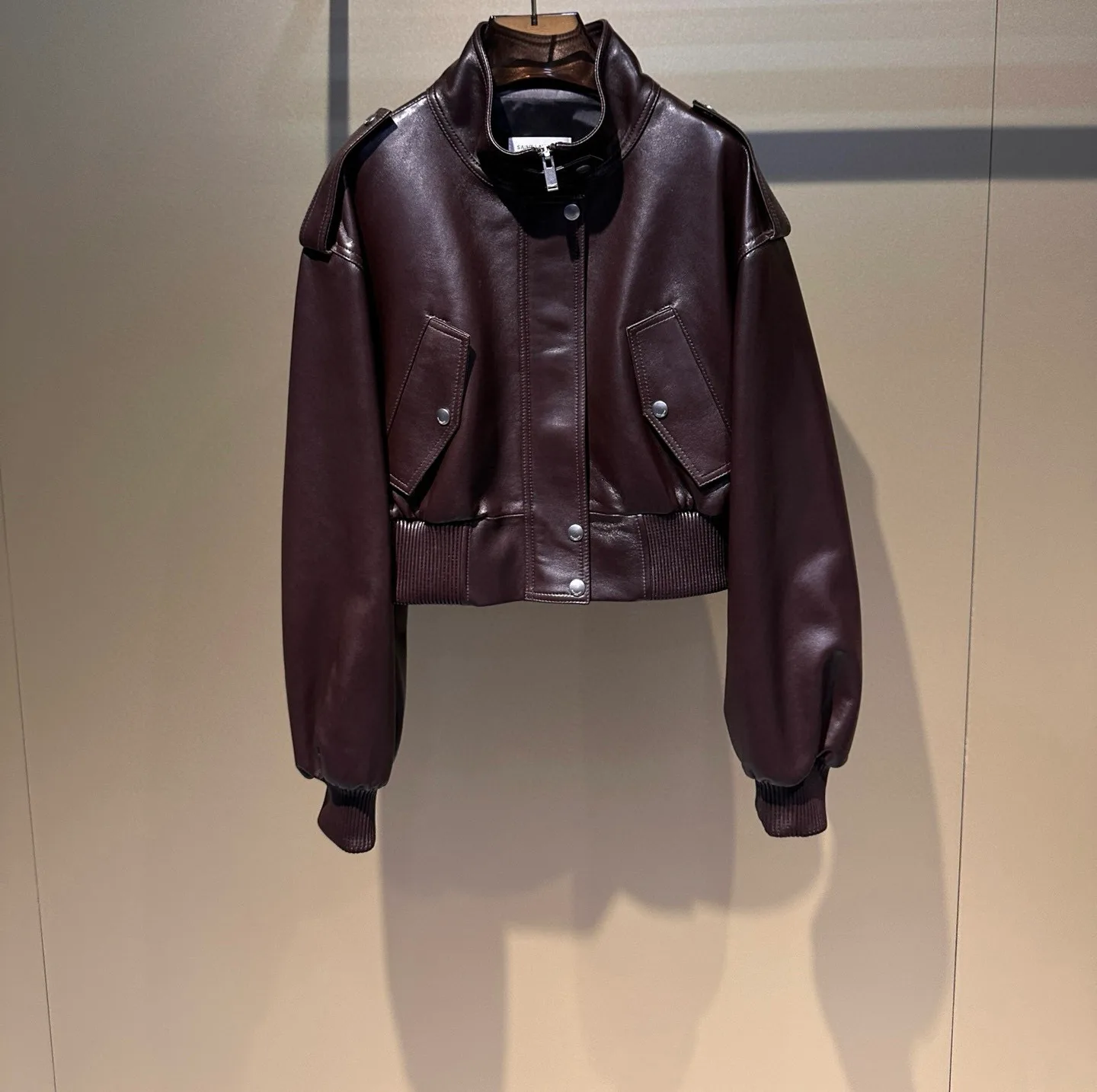 Кожаные Куртки И Дублёнки Женские Saint Laurent 857578