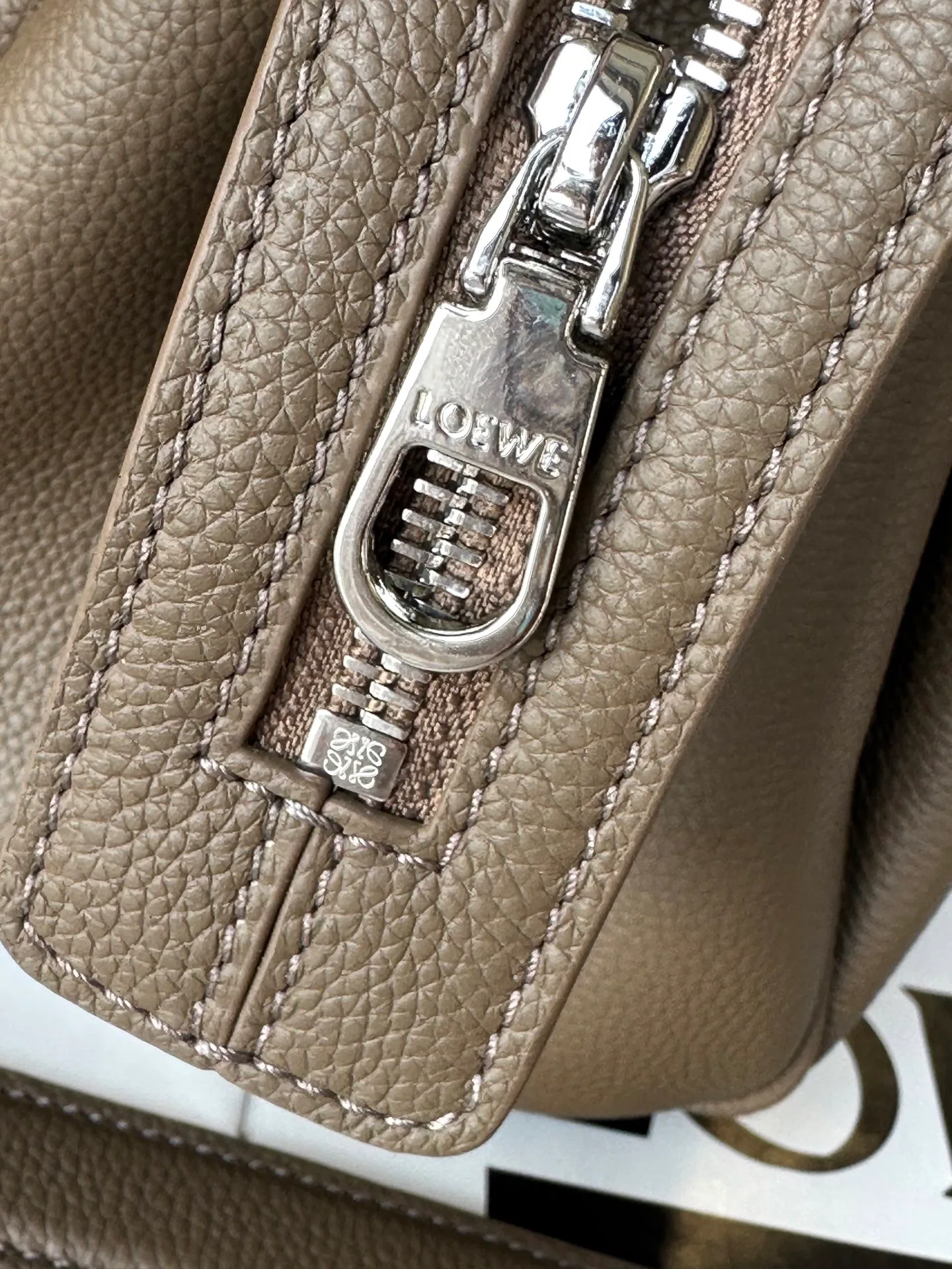 Классические Сумки Женские Loewe 17551243