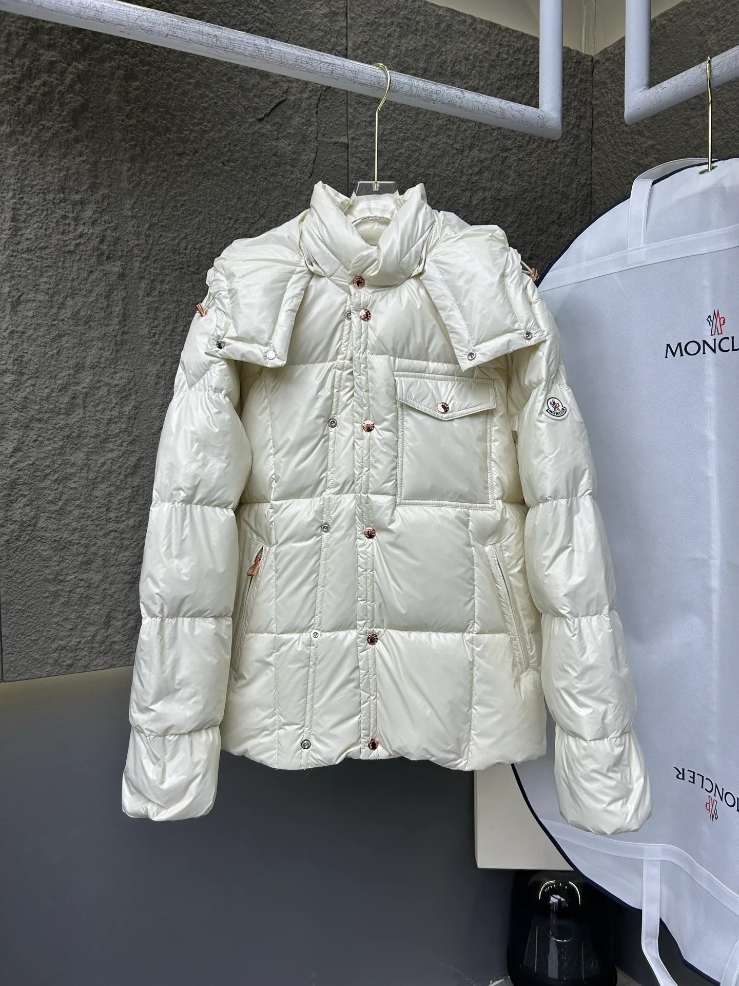 Куртки И Пуховики Женские Moncler 2116214