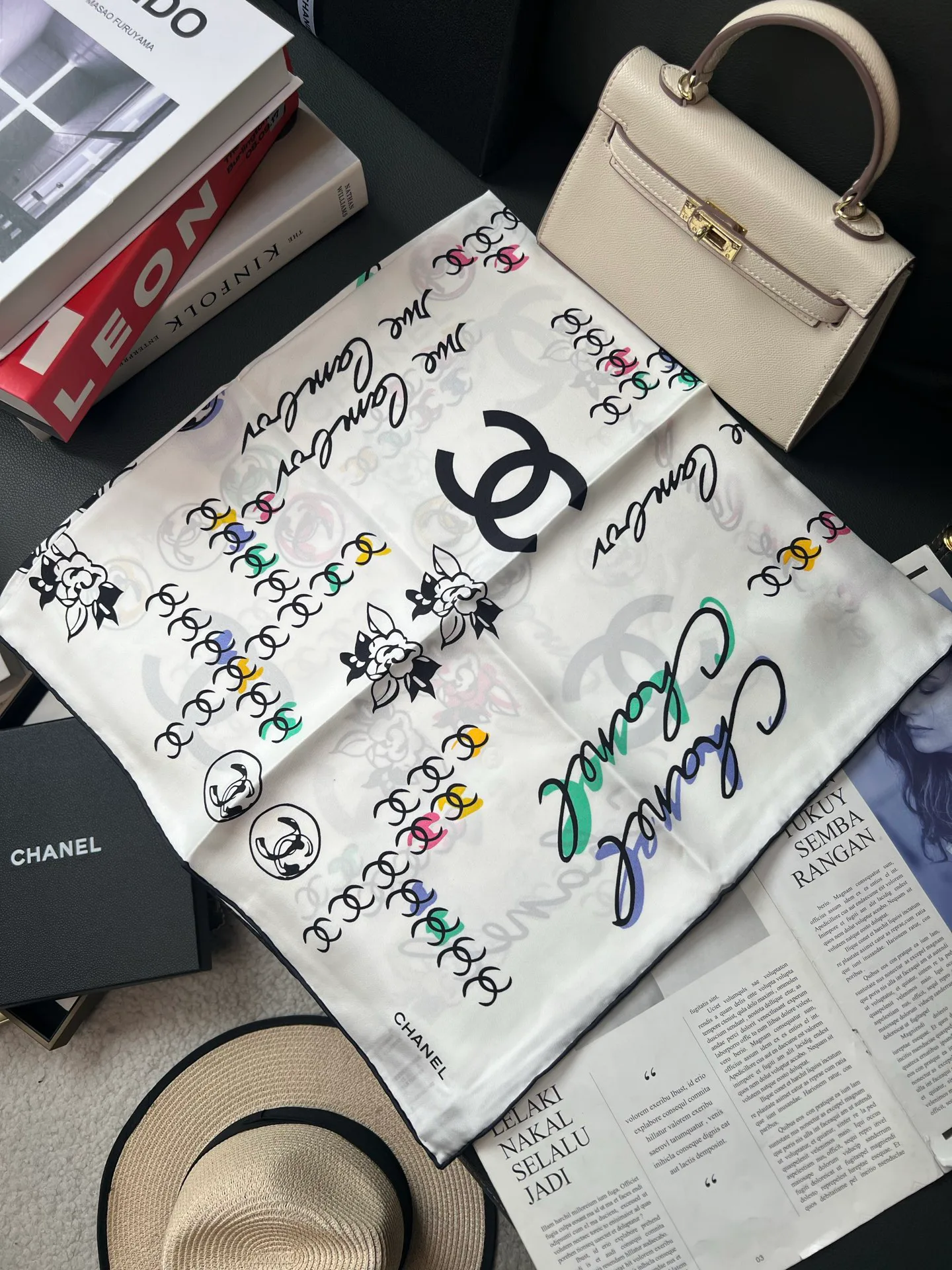 Платки Chanel 13855835