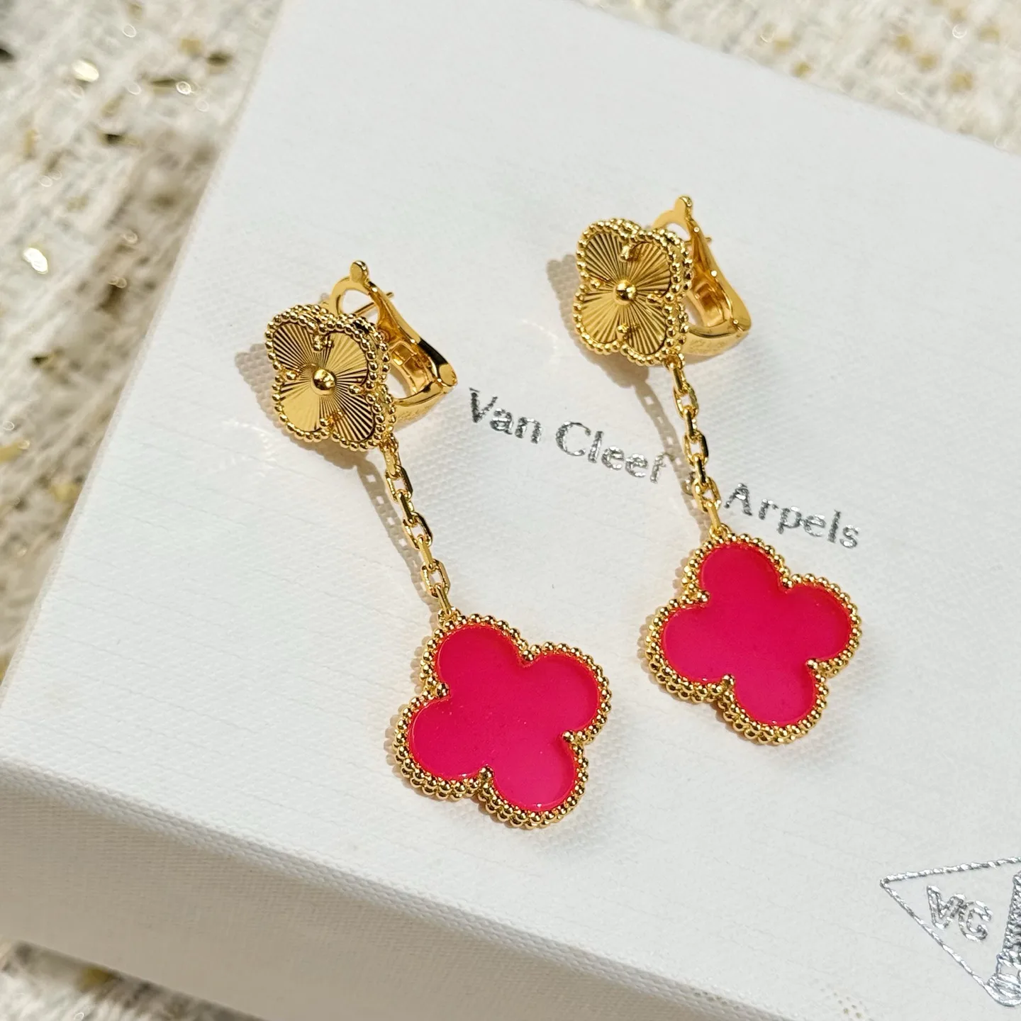 Бижутерия Van Cleef & Arpels 17936957