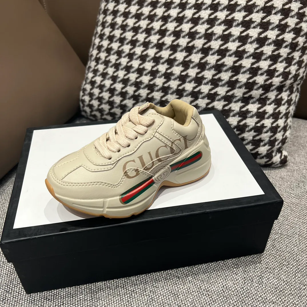 Кроссовки Женские Gucci 18075509