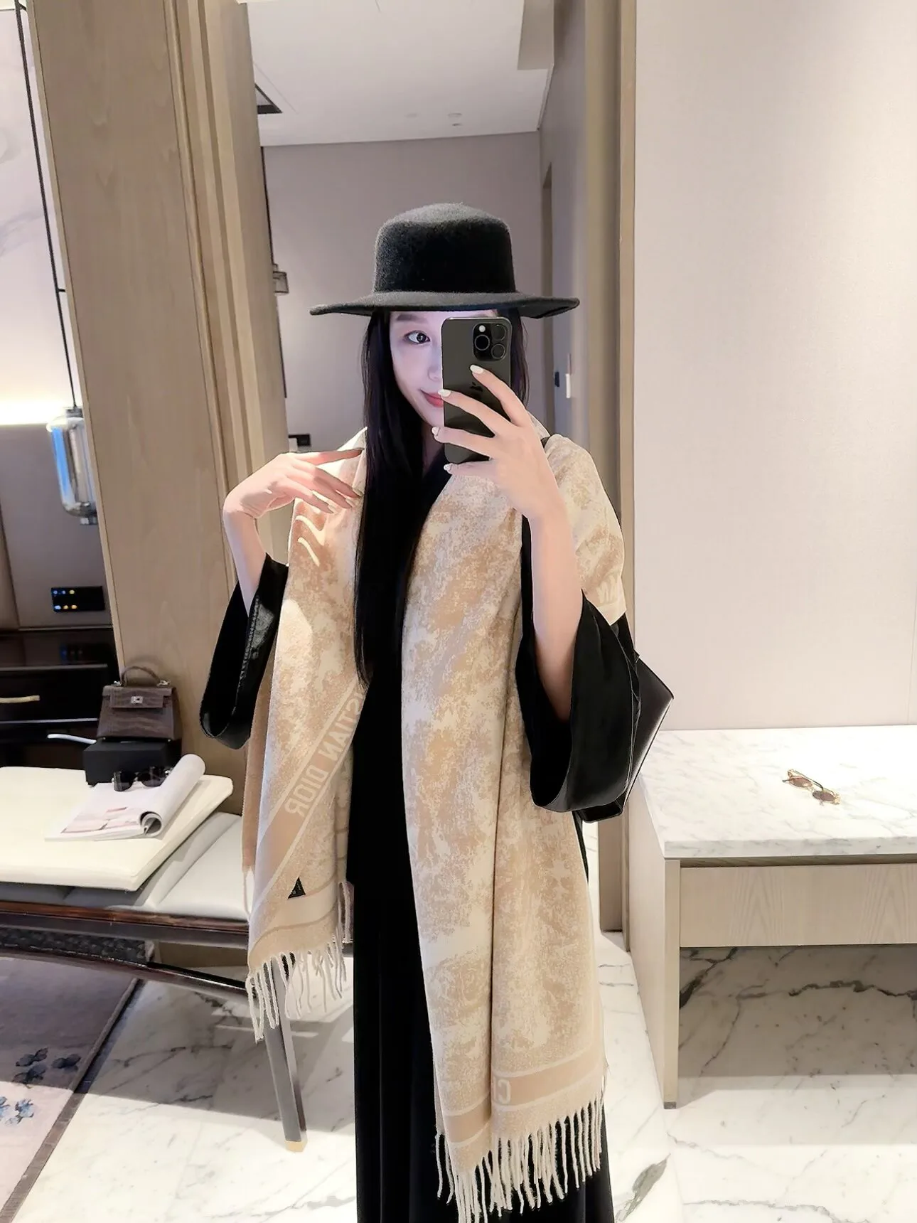 Шарфы Christian Dior 18427129