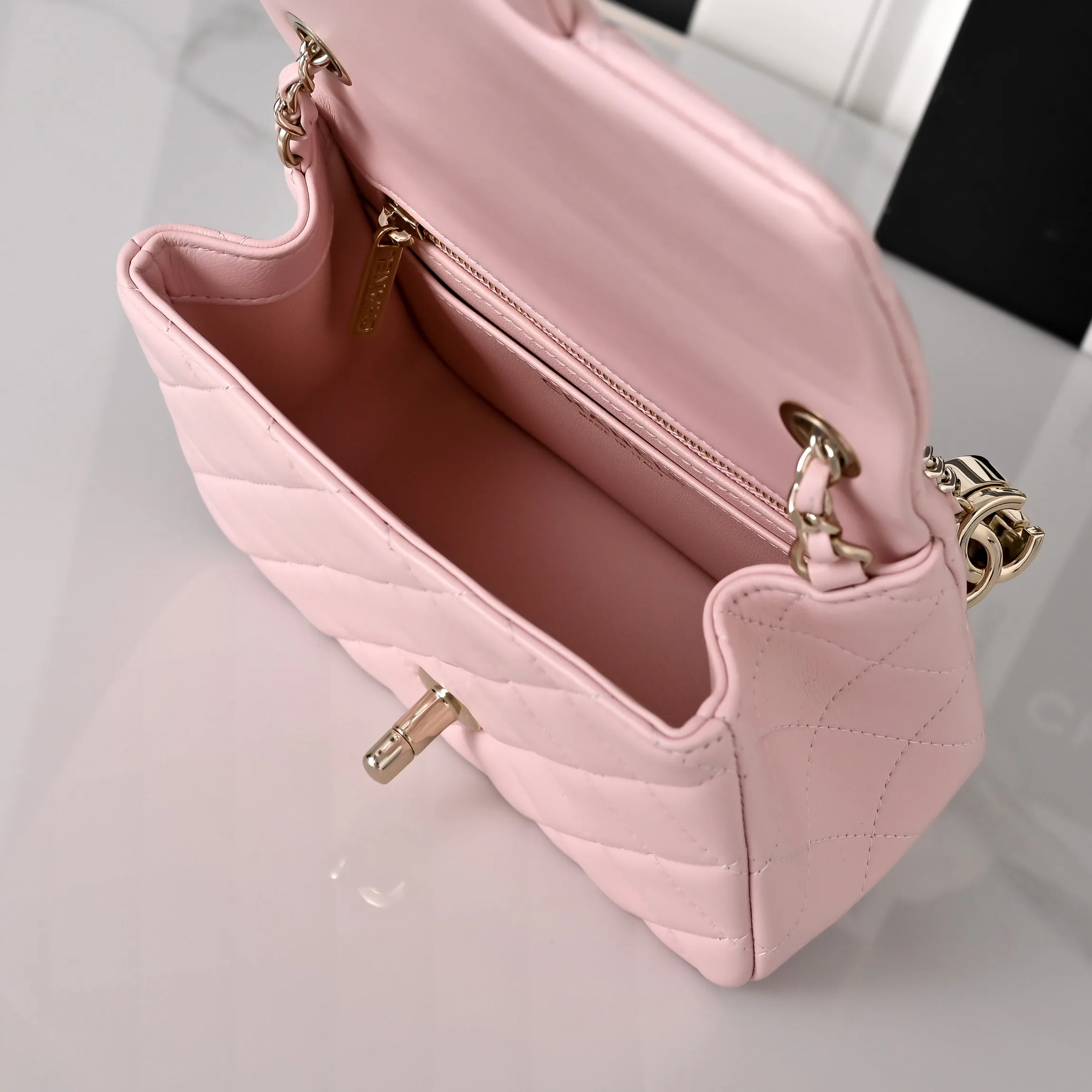 Классические Сумки Женские Chanel 18207683