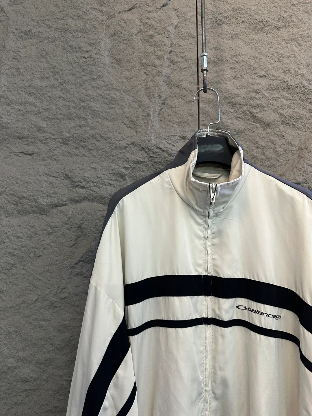 Куртки И Пуховики Женские Balenciaga 11593660