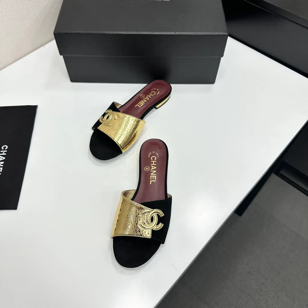 Шлепанцы Женские Chanel 11738526