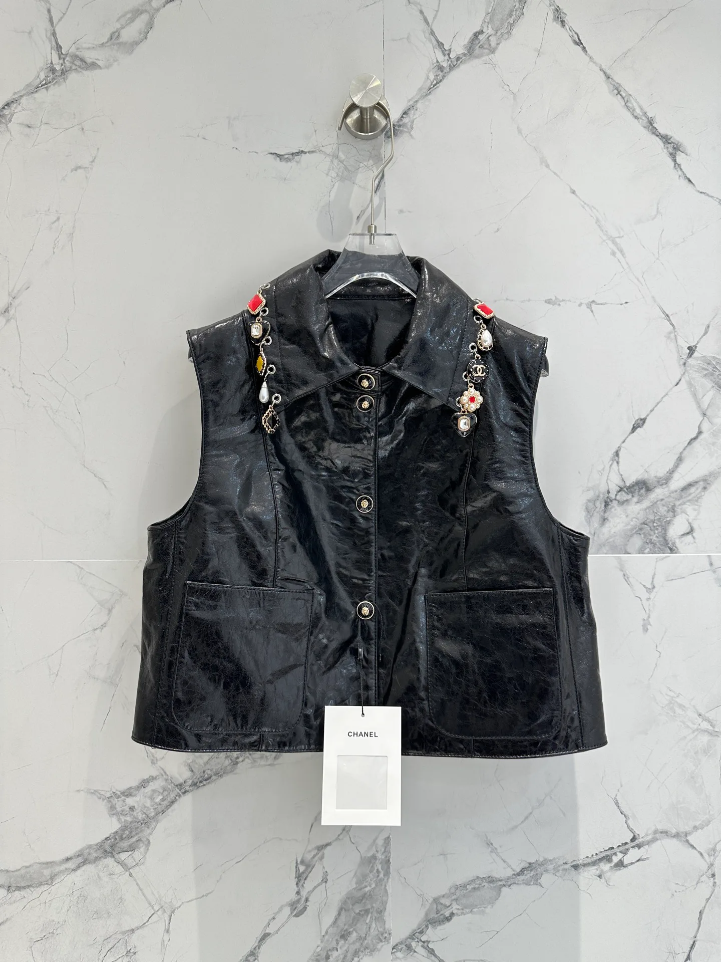 Жилеты Женские Chanel 18734707