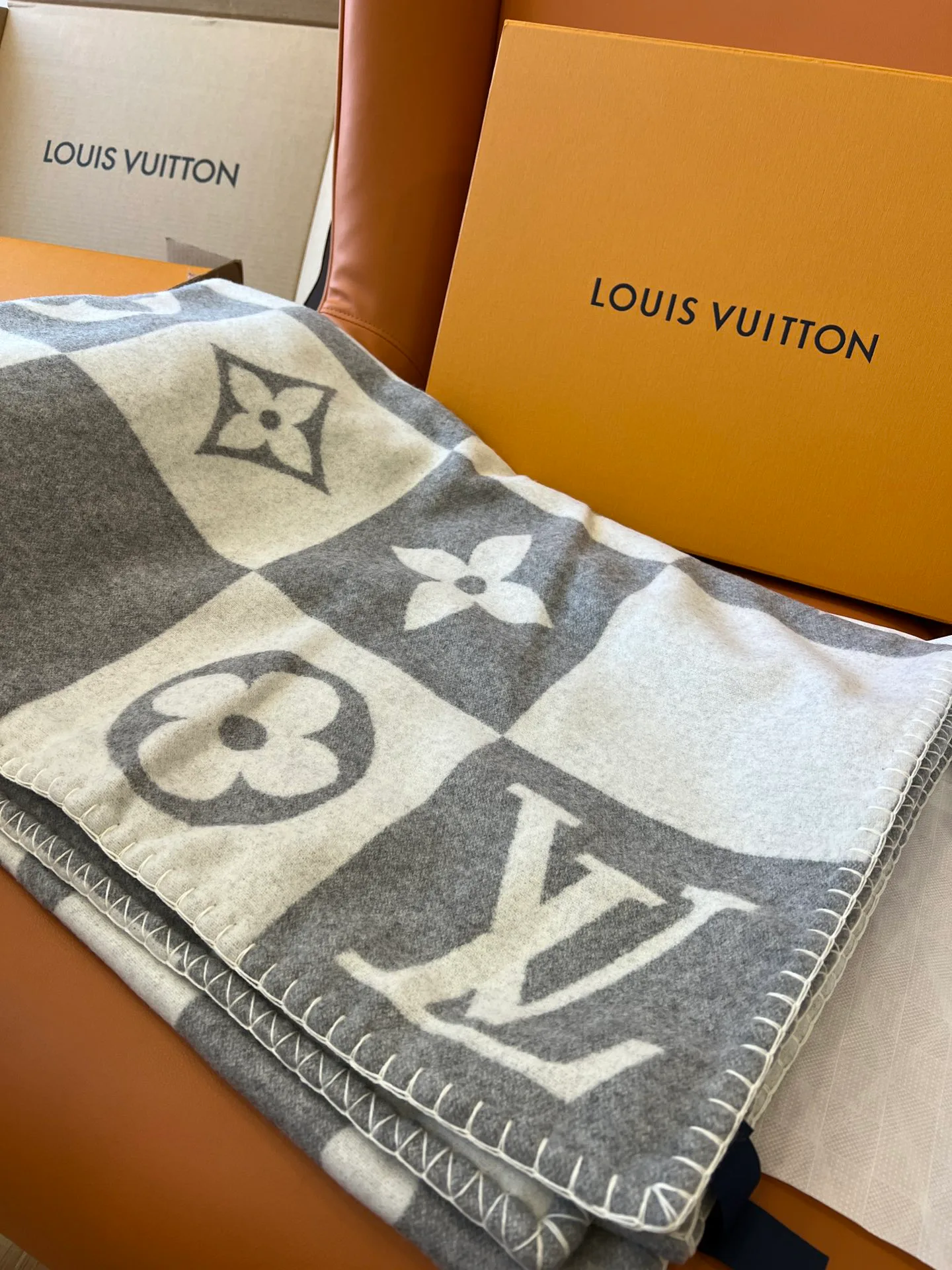 Текстиль Louis Vuitton 271824