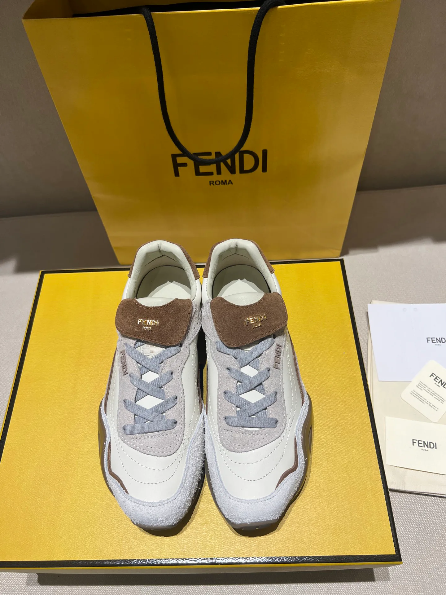 Кроссовки Женские Fendi 18020716