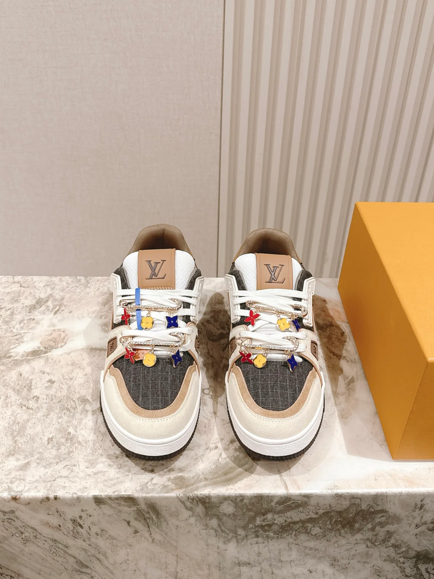 Кроссовки Женские Louis Vuitton 388472