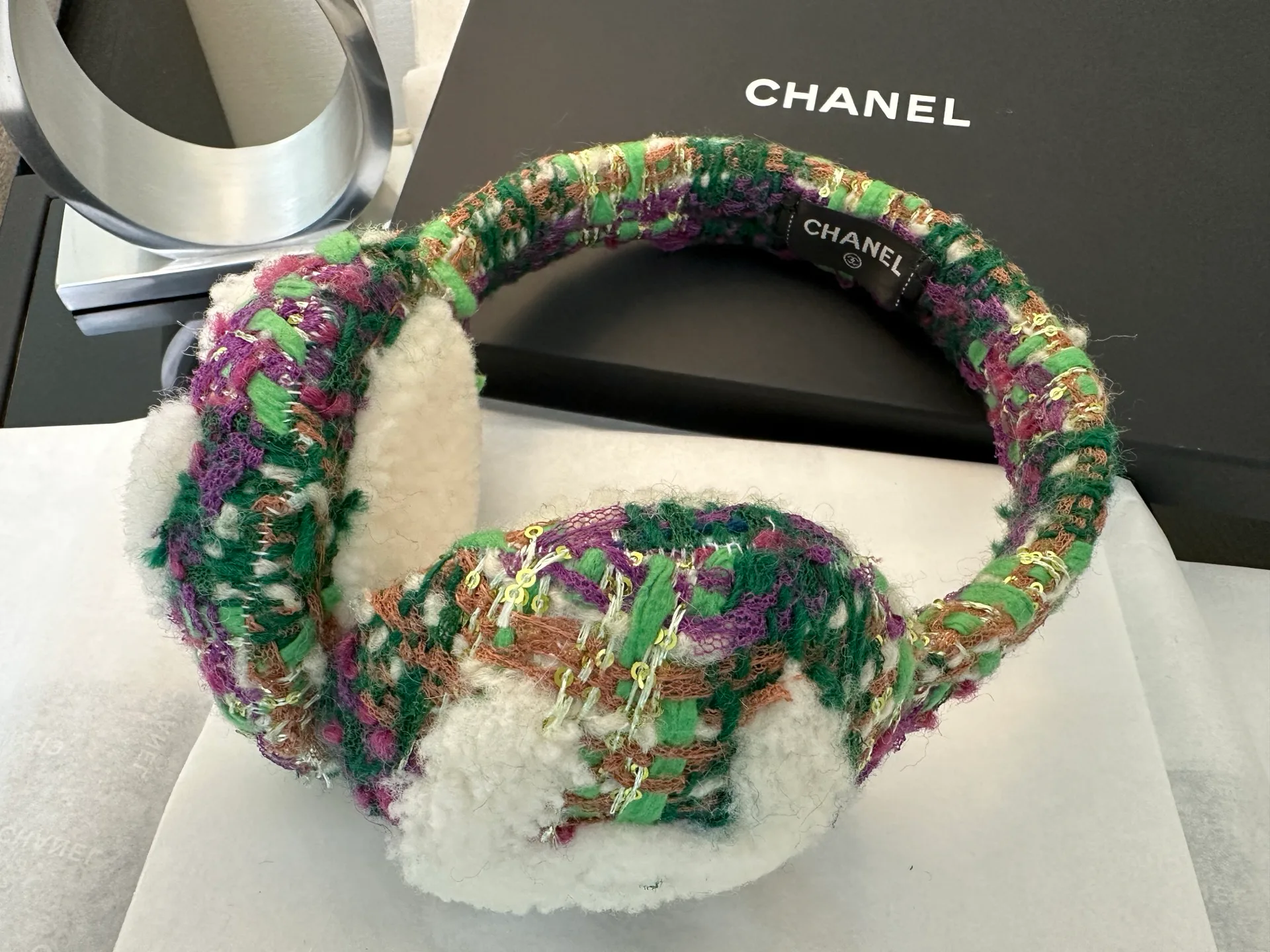 Головные Уборы Chanel 18347864