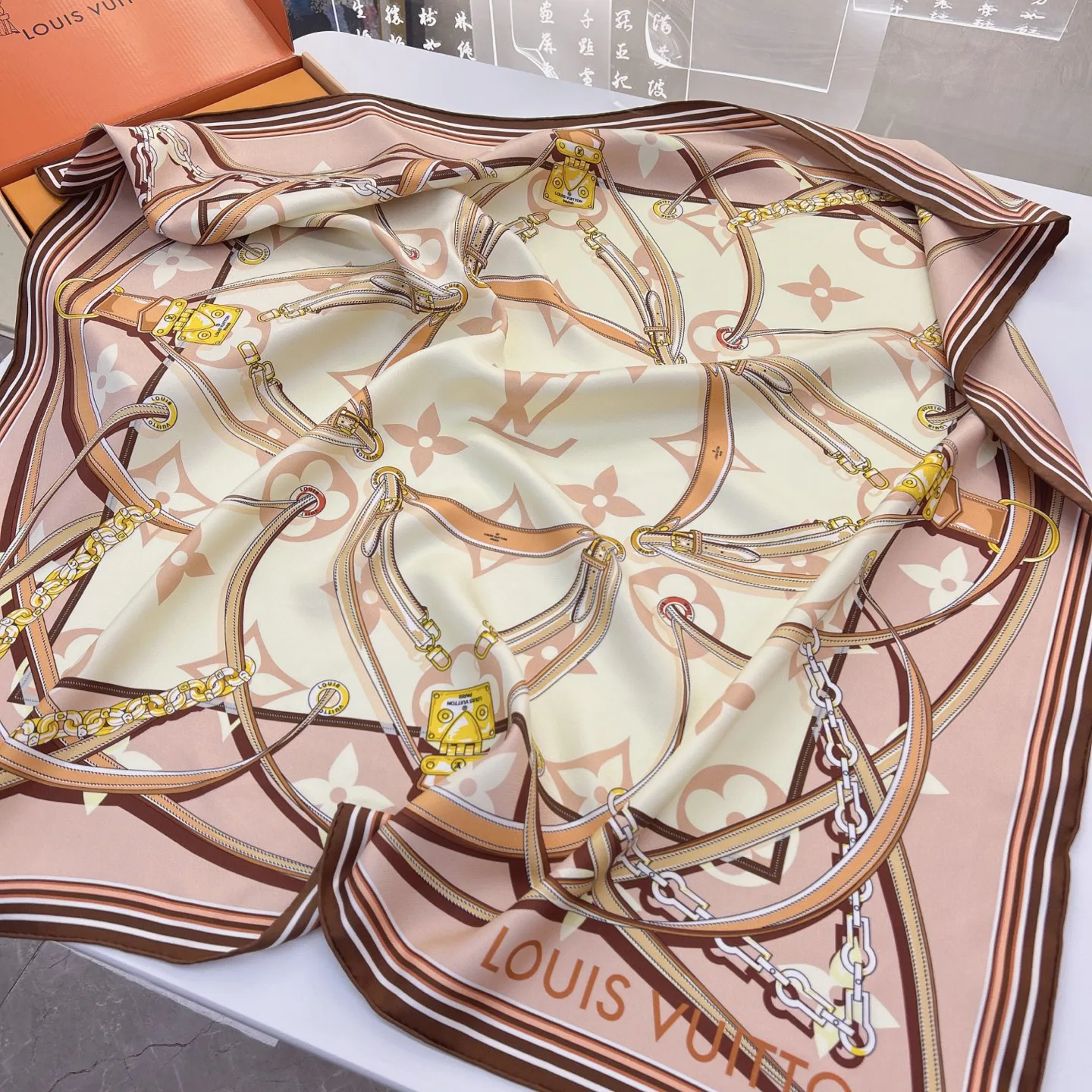 Шарфы Louis Vuitton 30442