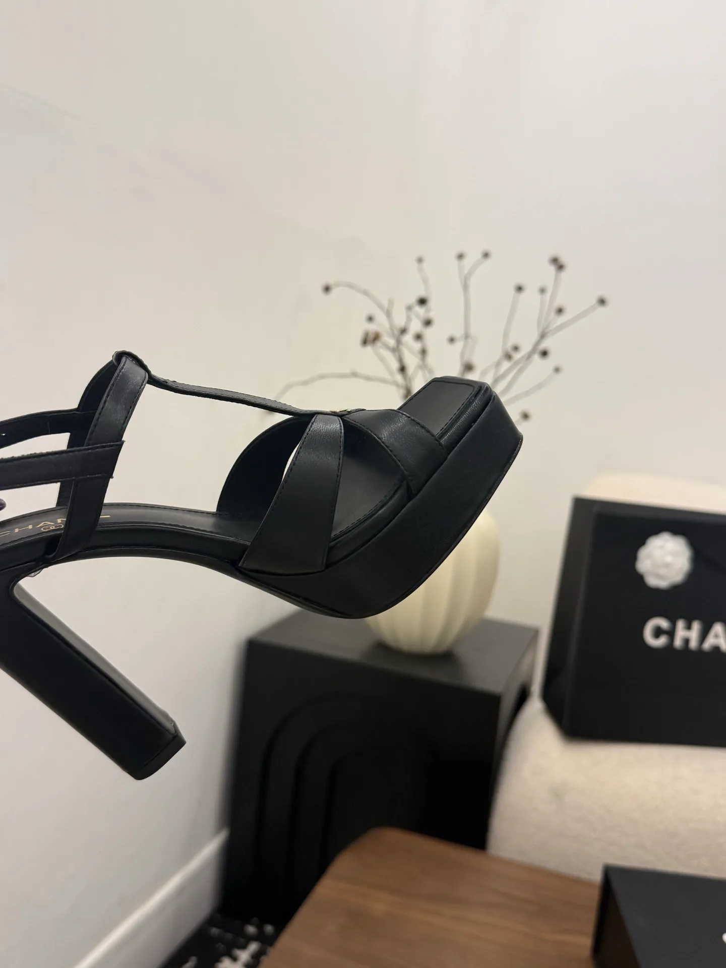Босоножки Женские Chanel 12587737