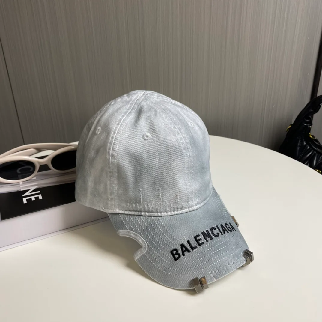 Головные Уборы Balenciaga 10776510
