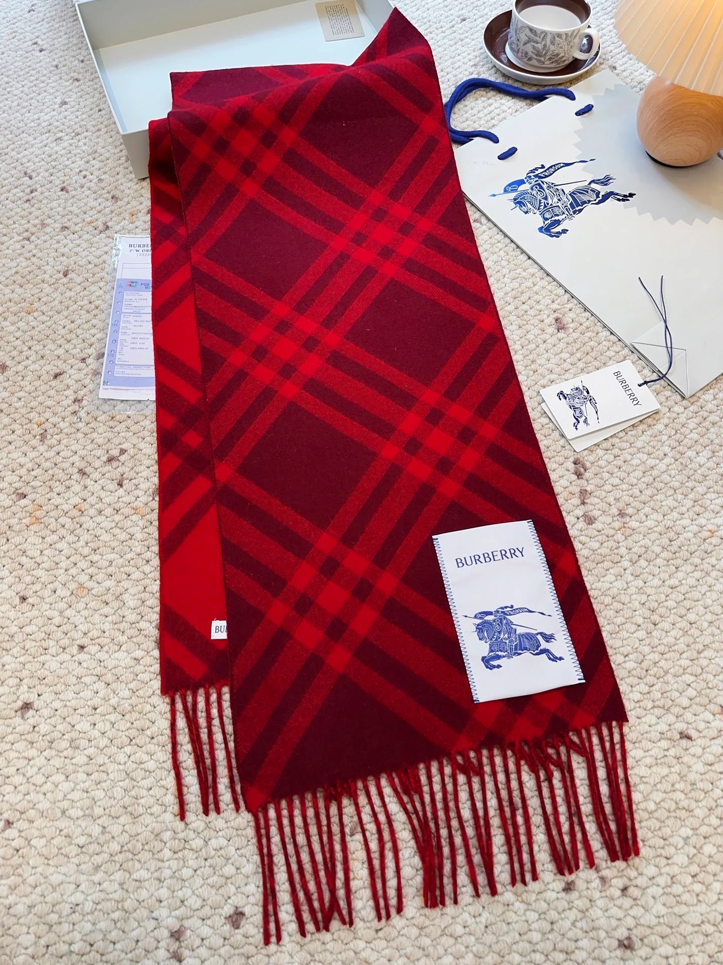 Шарфы Burberry 18105486
