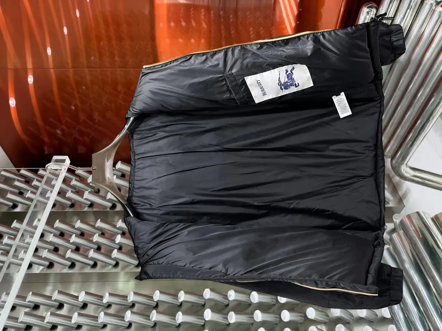 Куртки И Пуховики Женские Burberry 3887593