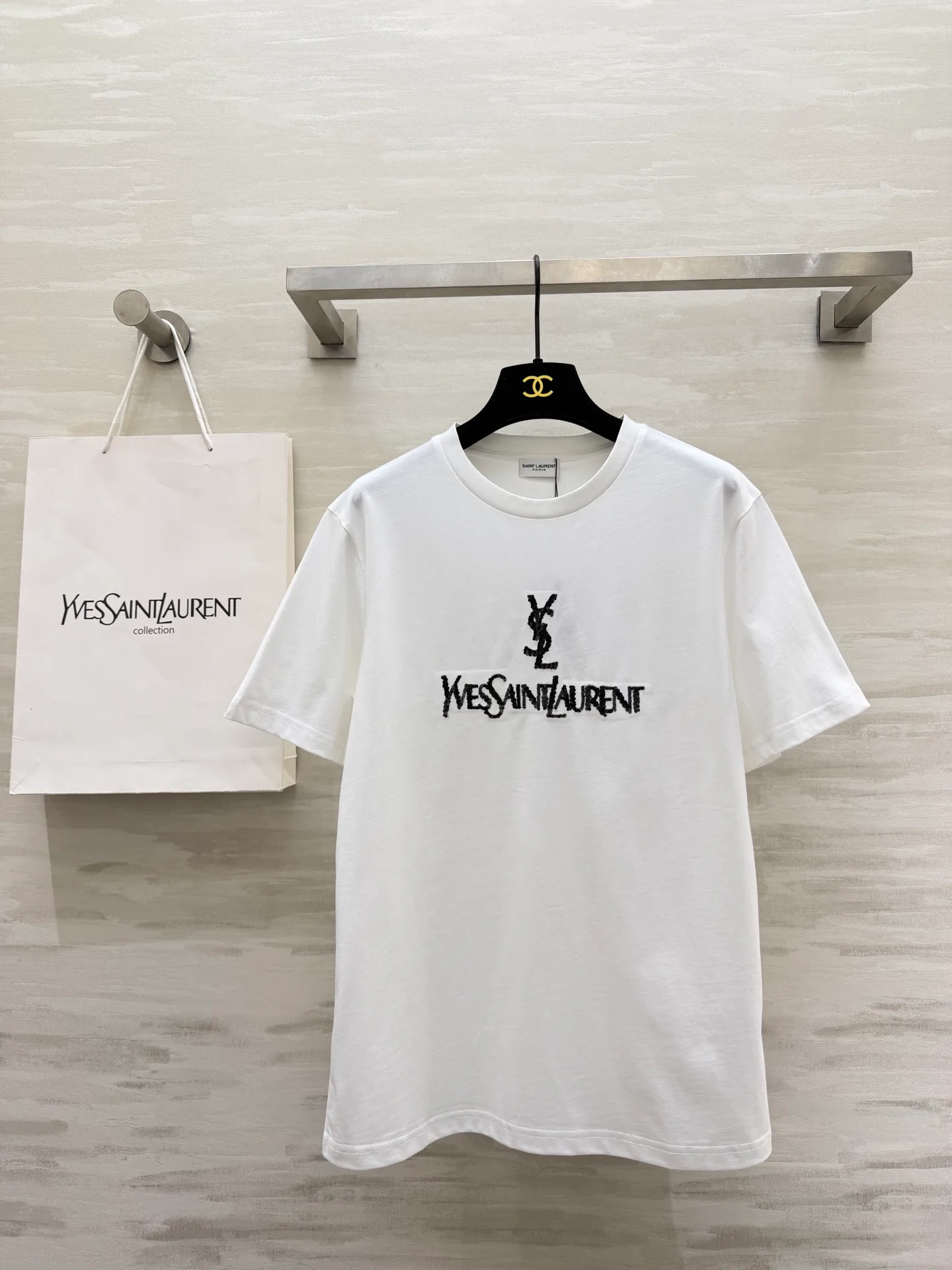 Футболки Женские Saint Laurent 6049161